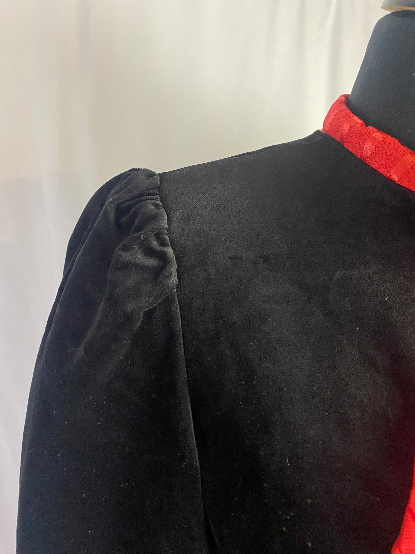 Giacchino tirolese in velluto nero - TG. 38