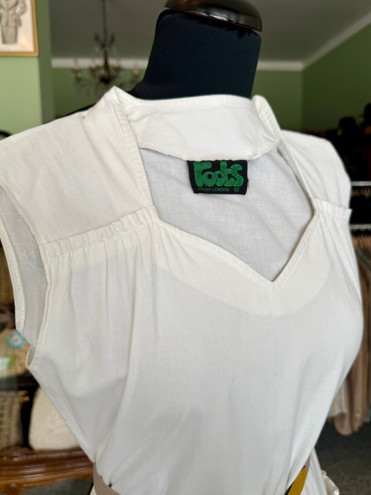 Abito bianco anni ’70 in cotone con bordo sangallo - TG. 38/40