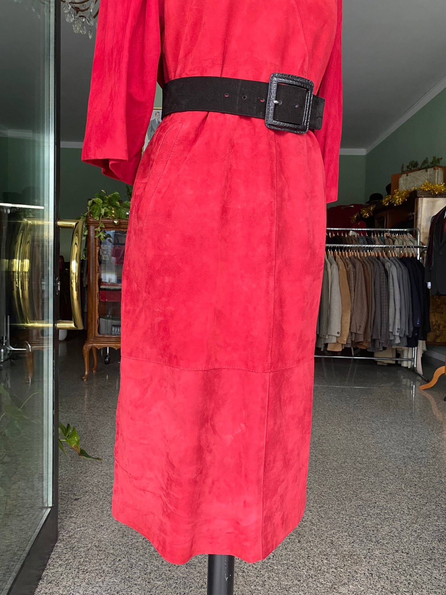 Abito rosso in camoscio - TG. 42/44 circa