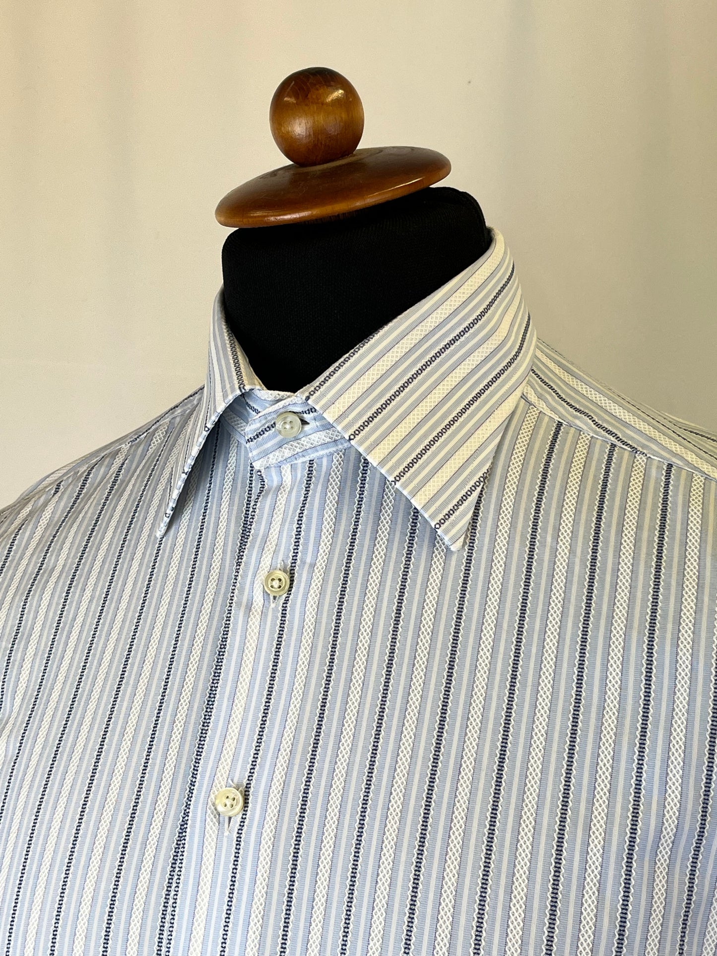 Camicia a righe azzurra tg. M-L