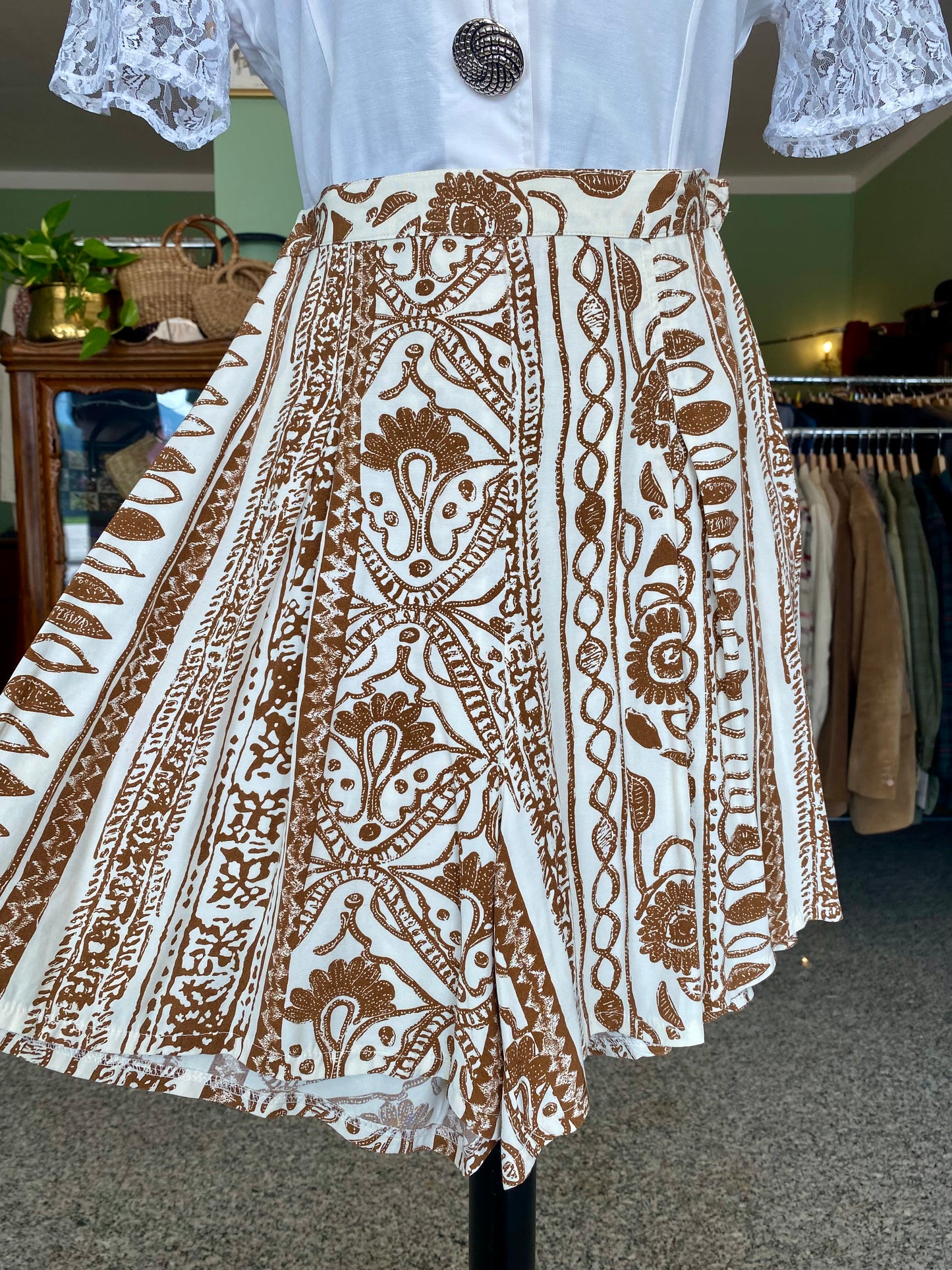 Pantaloncini con stampa etnica - TG. 40