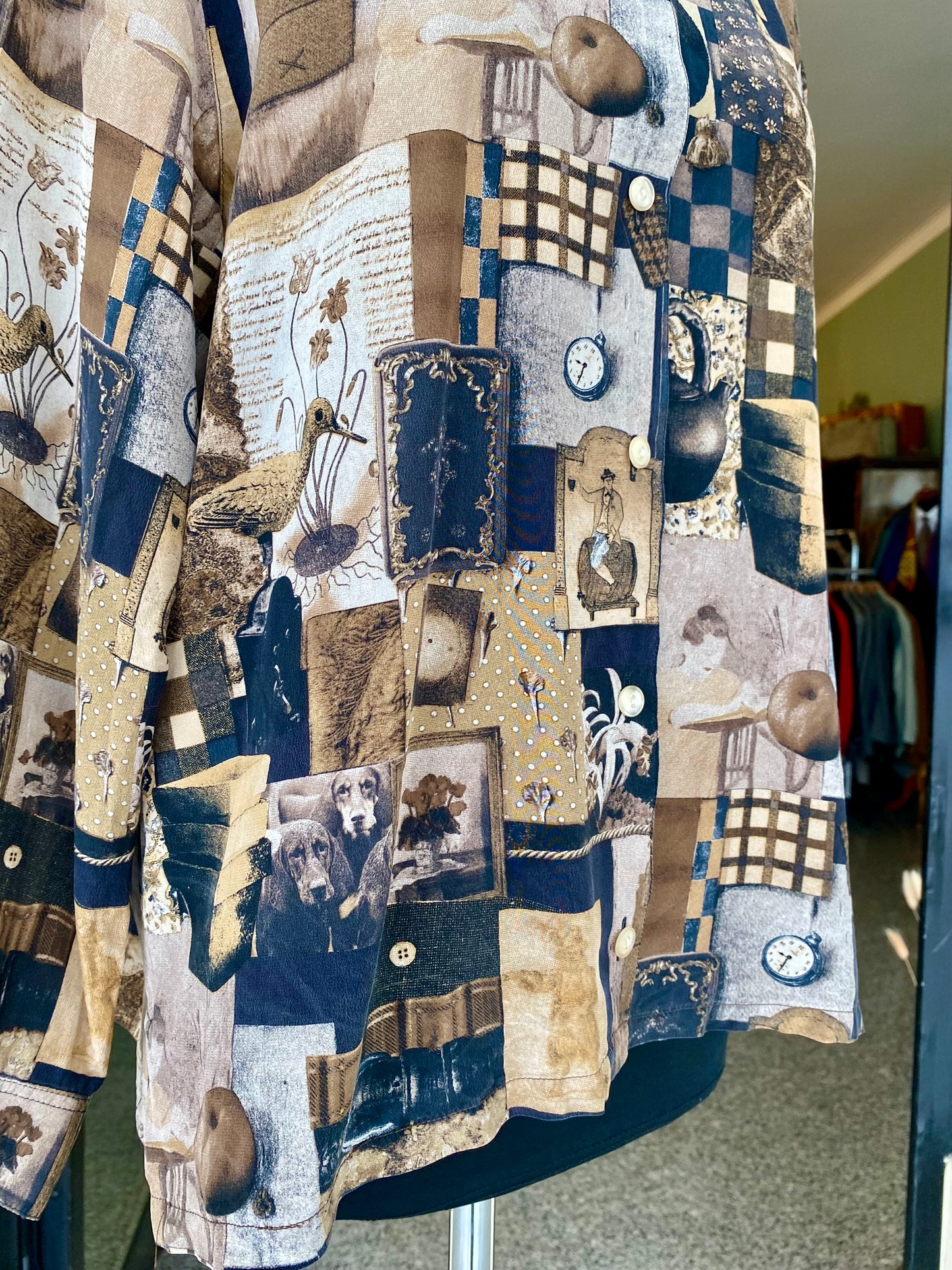 Camicia anni ‘80 con stampa collage surreale - TG. 46/48 circa