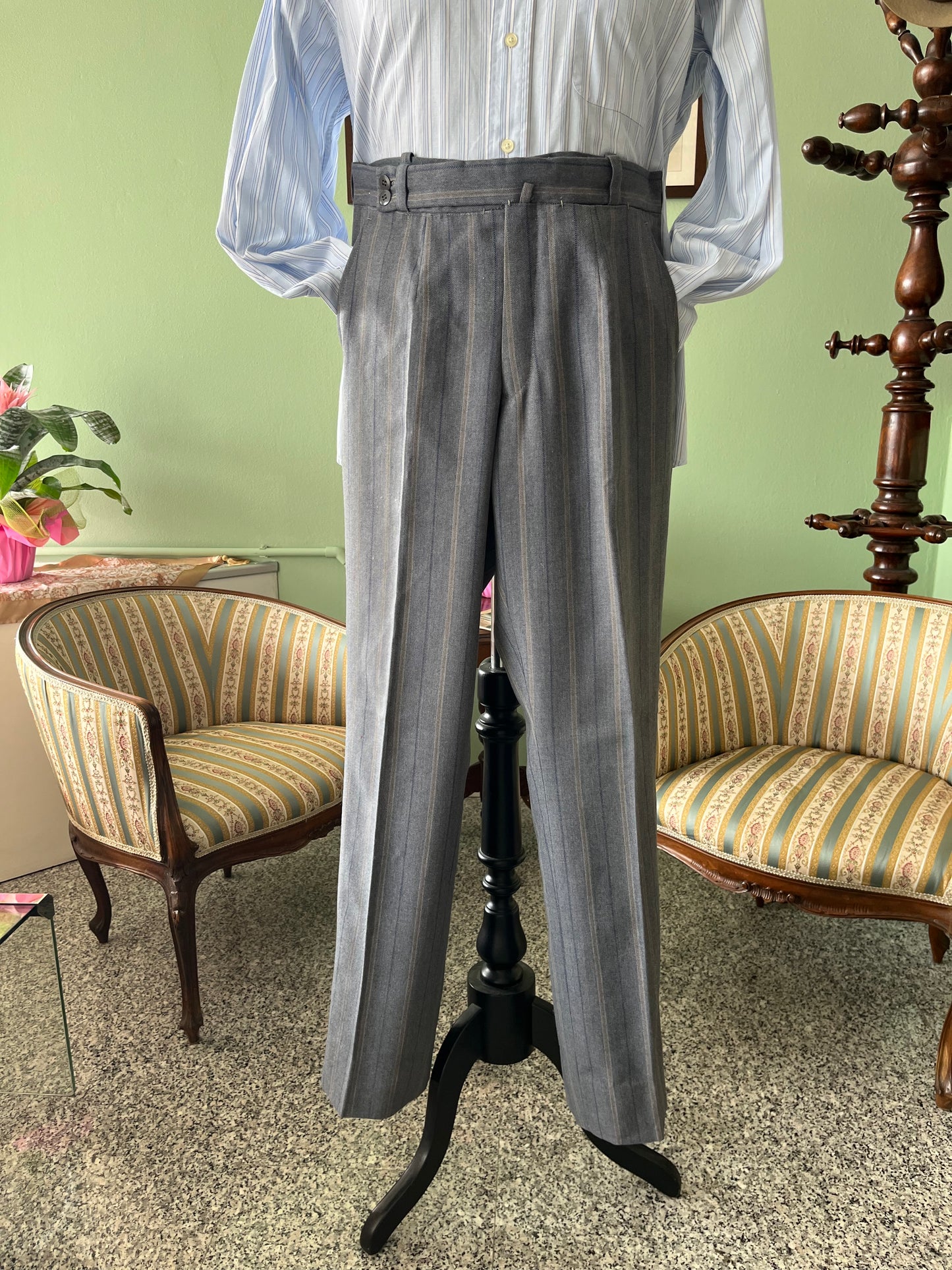 Completo anni ‘70 grigio/polvere