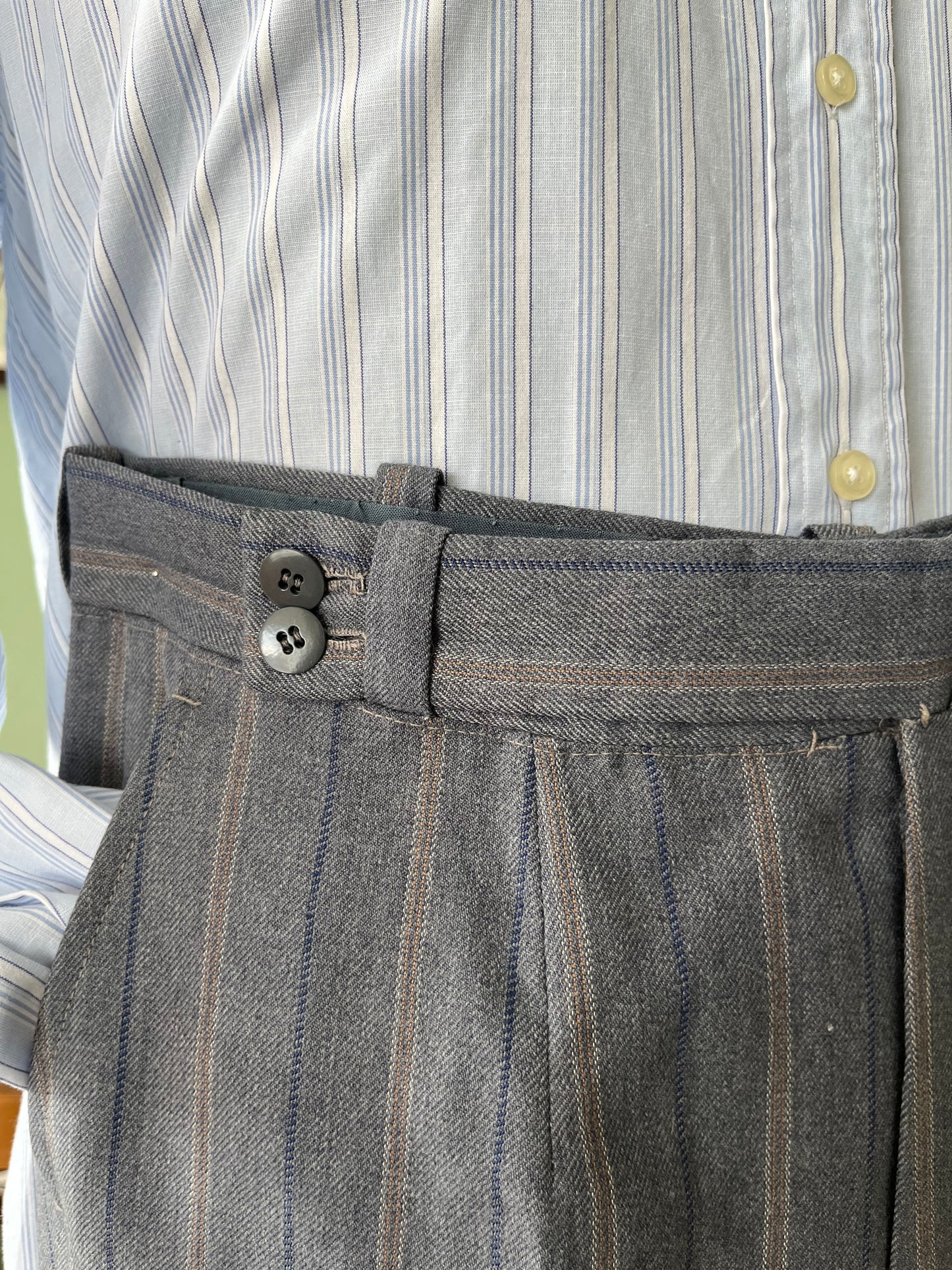 Completo anni ‘70 grigio/polvere