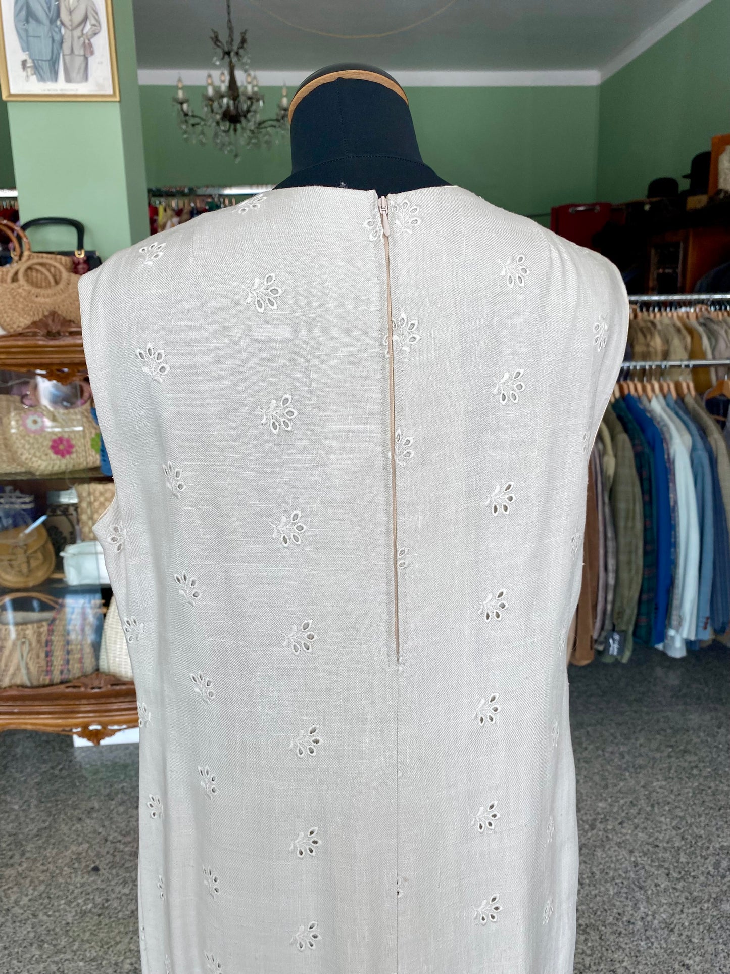 Abito sartoriale anni ’60 – ricamo a corolla - TG. 46 circa