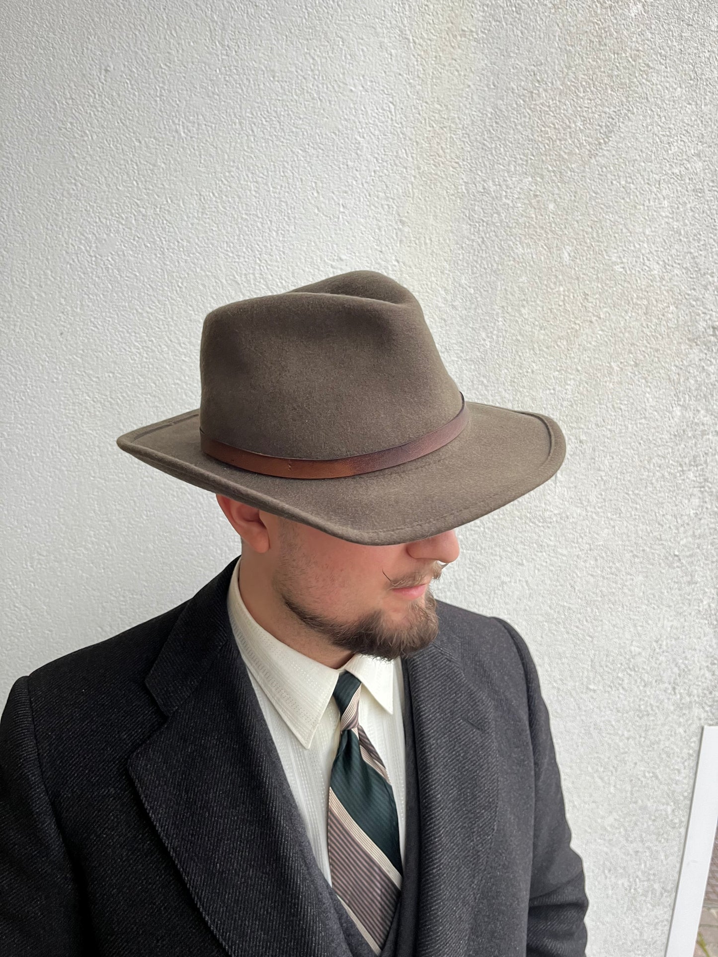 Cappello anni ‘90 tortora