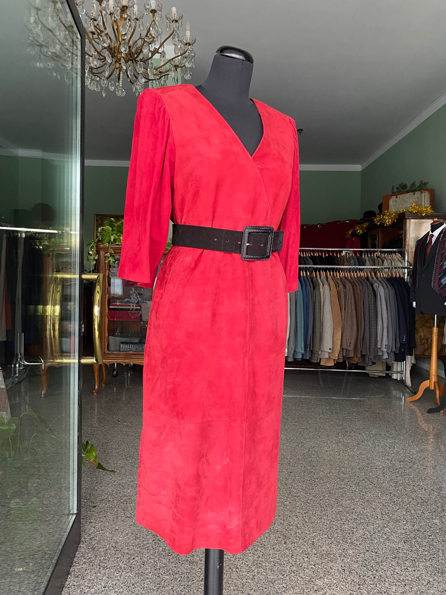 Abito rosso in camoscio - TG. 42/44 circa