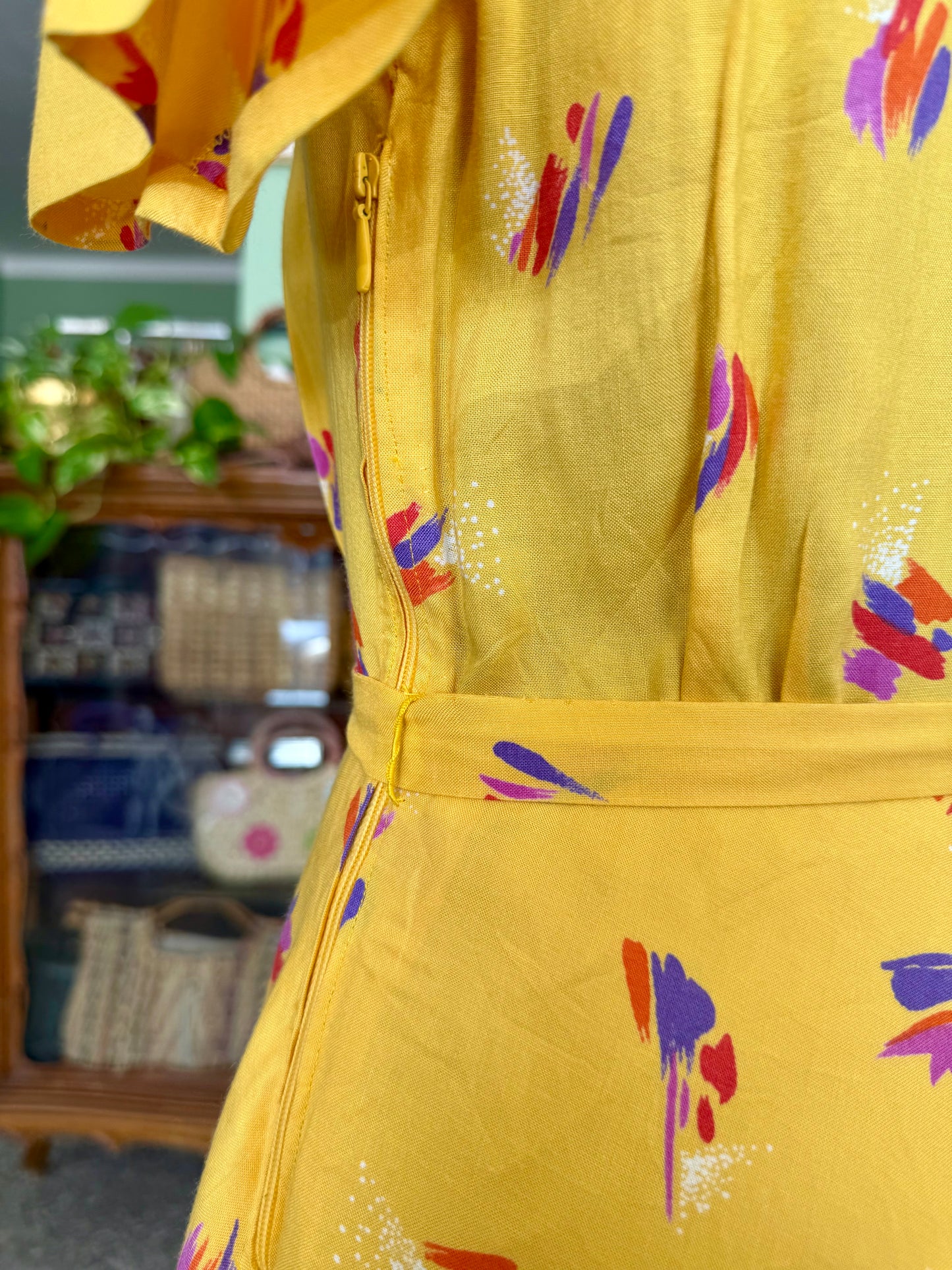 Abito anni ’70 in stile retrò – Giallo stampa astratta - TG. 40/42