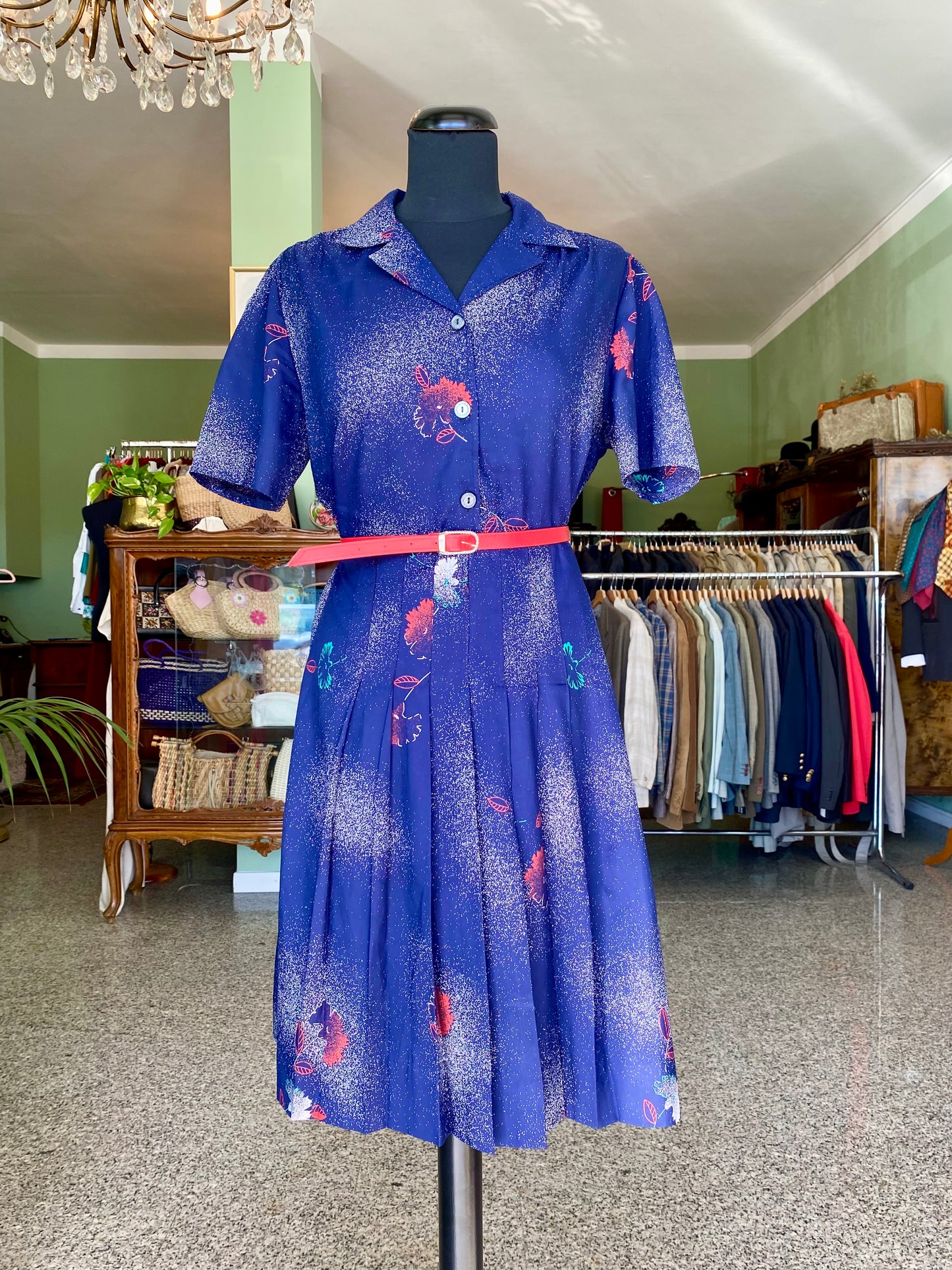 Abito anni ‘70 blu con fiori rossi - TG. 44/46