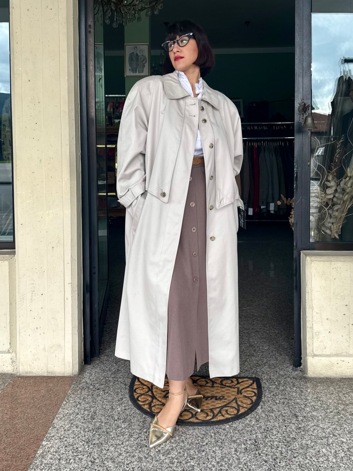 Trench beige chiaro con mantella - TG. 50-56