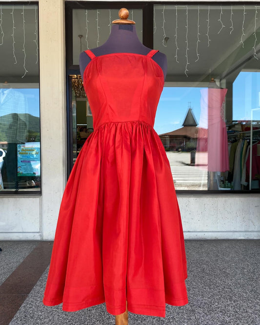Abito anni ‘50 rosso in taffetà - TG. 38/40 con seno petite