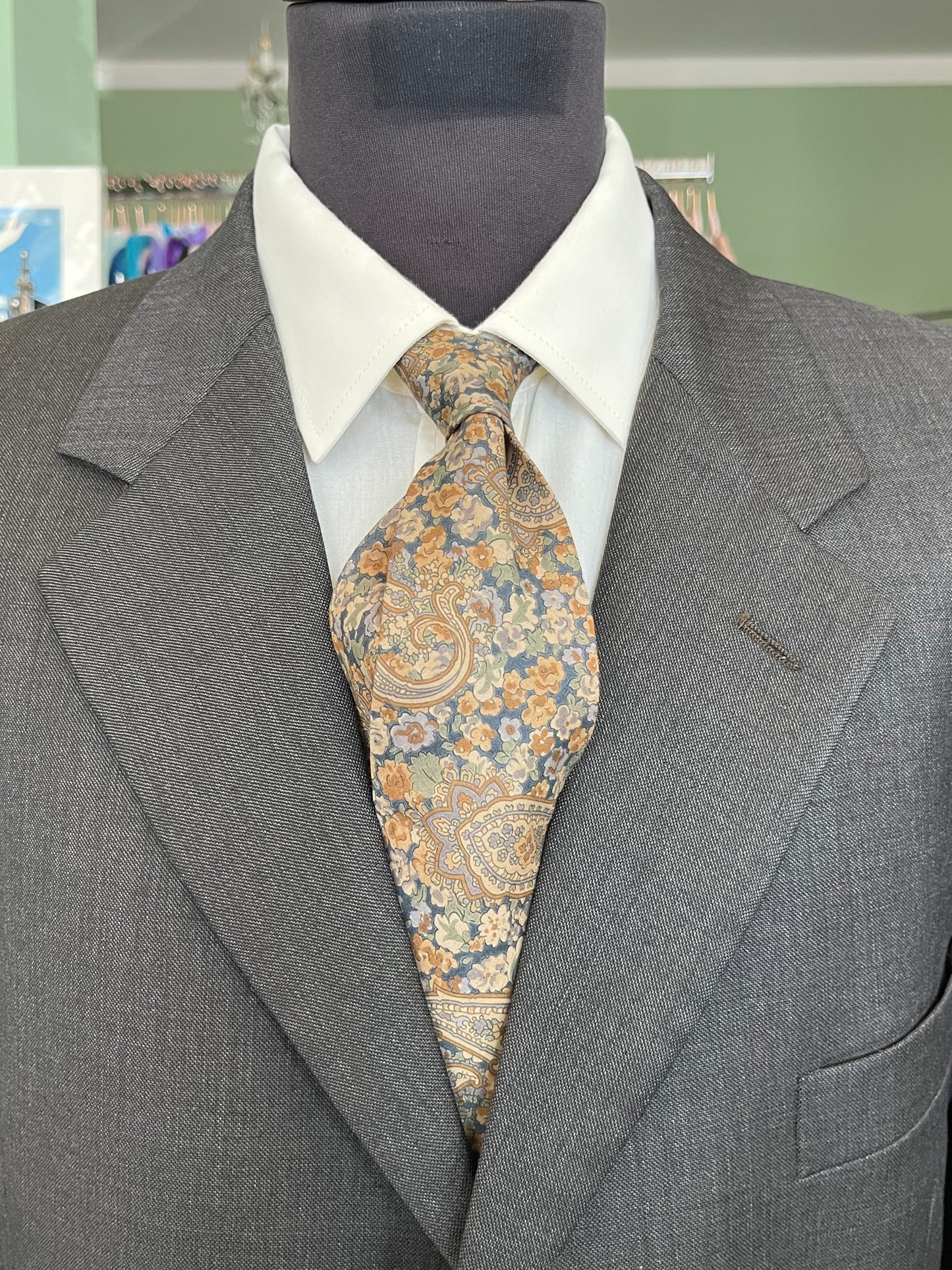 Cravatta anni ‘80 floreale