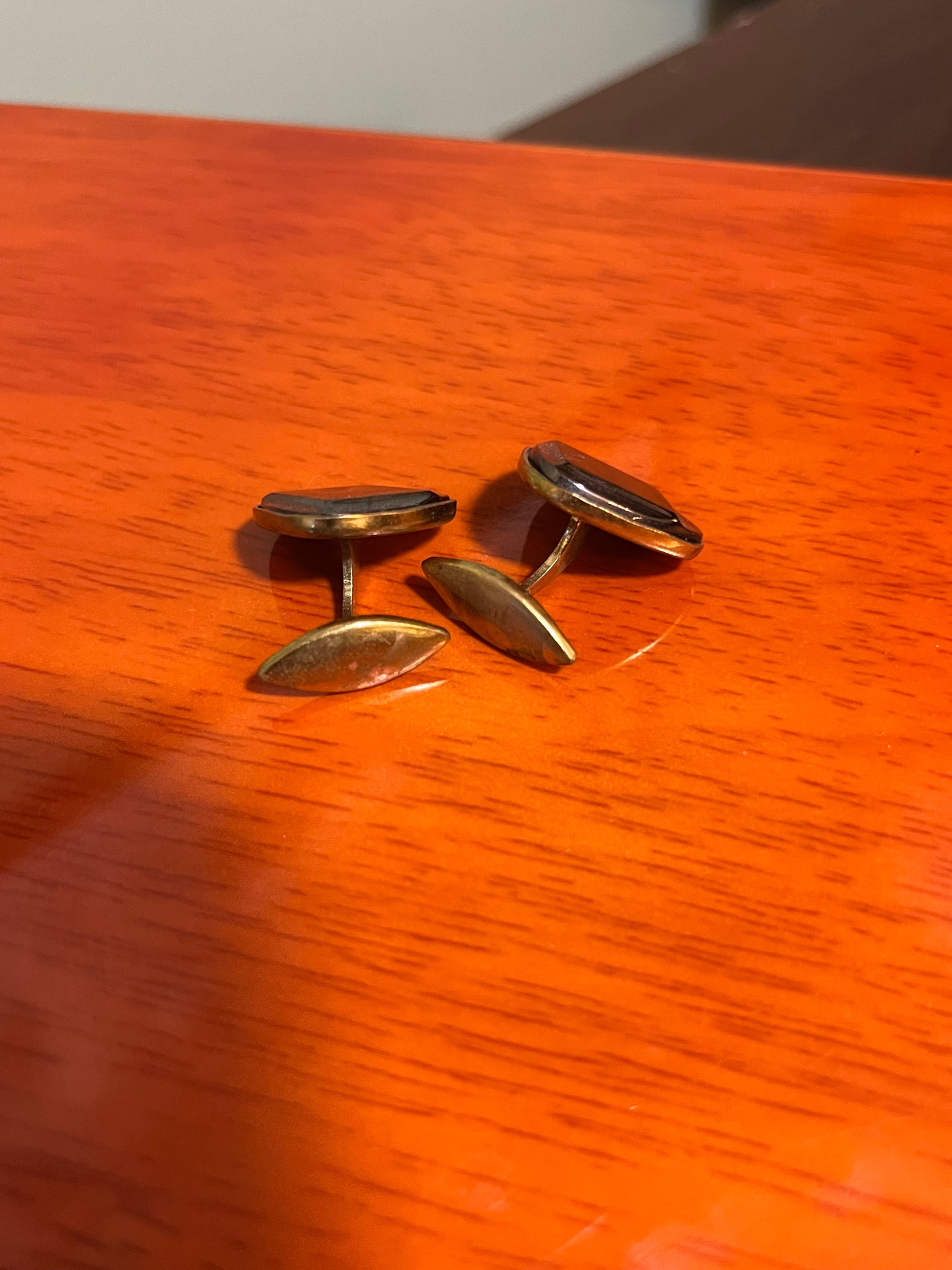 Gemelli dorati onice