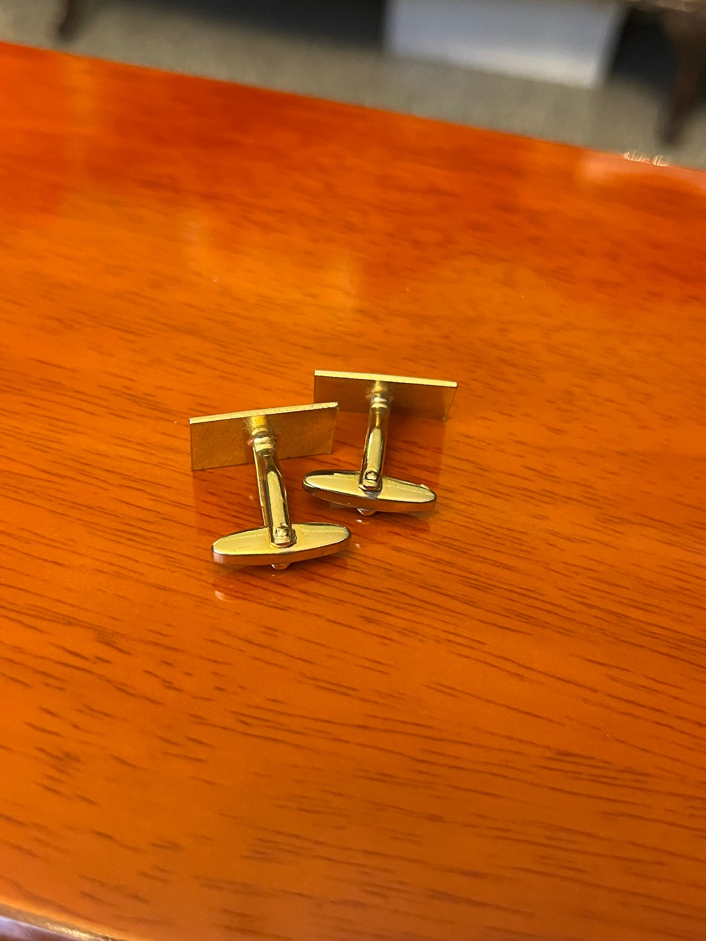 Gemelli dorati rettangolari