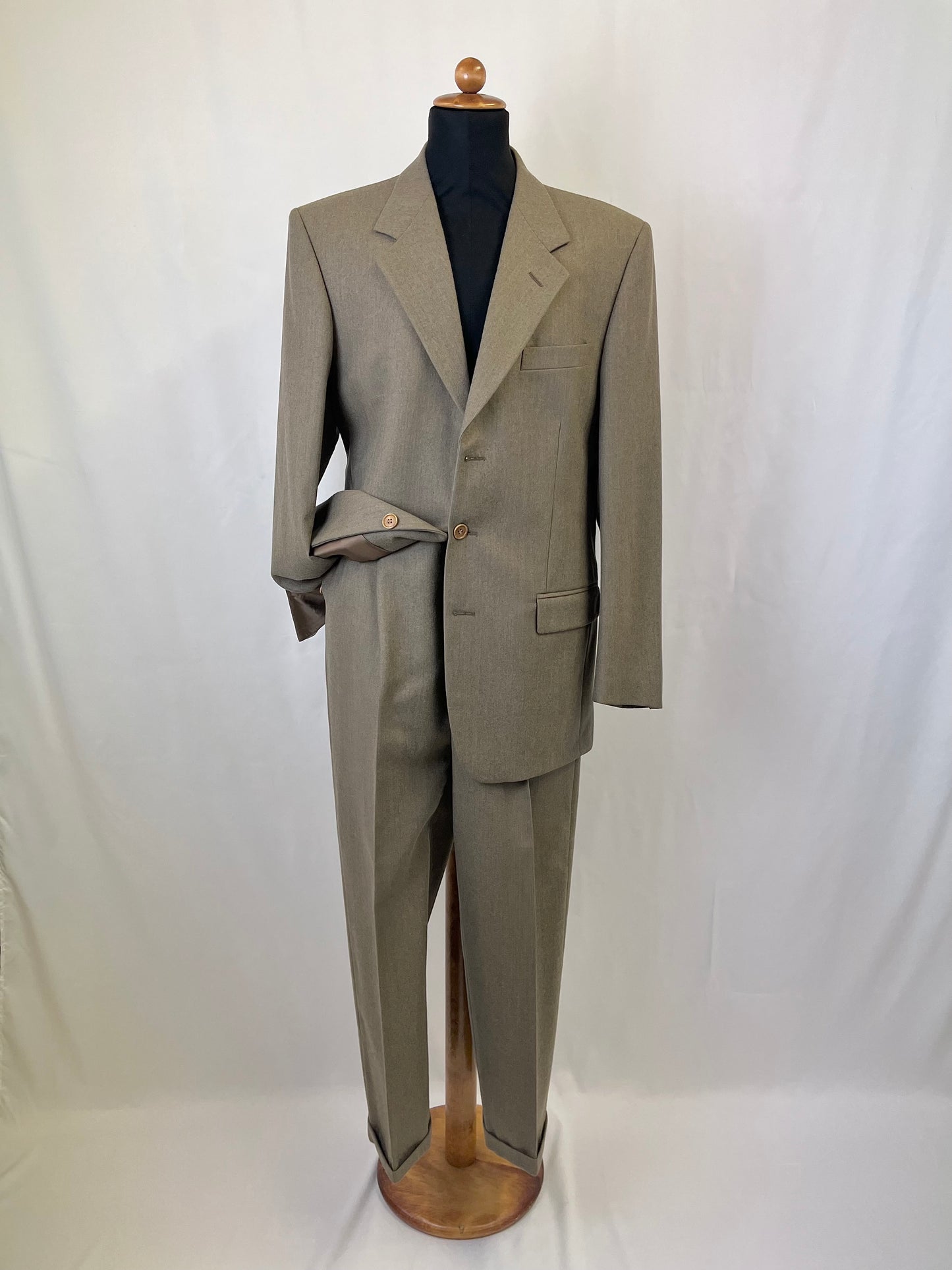 Completo anni ‘80 nocciola tg. 50-52