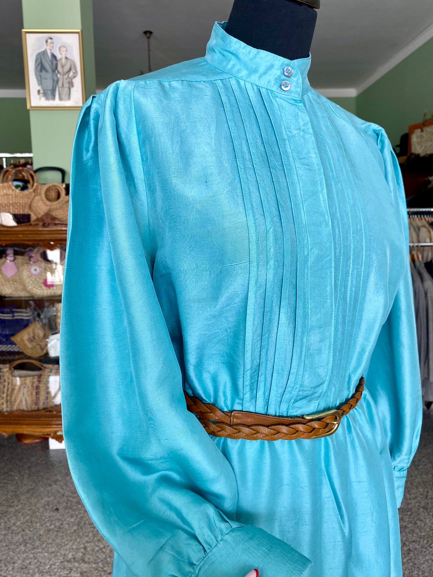 Abito Betty Barclay anni ’70 in pura seta azzurra con collo alla coreana - TG. 40/42