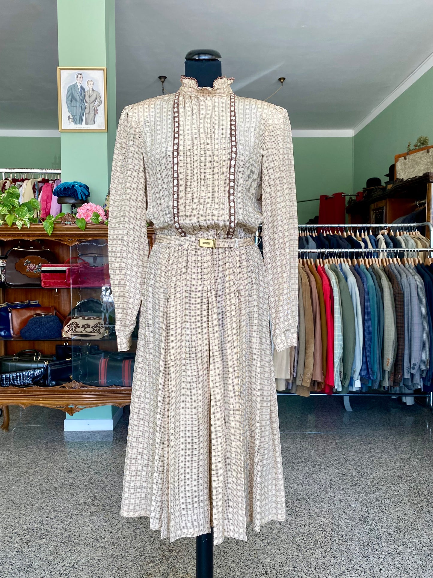 Abito anni ‘70 classico in seta - TG. 40/42/44
