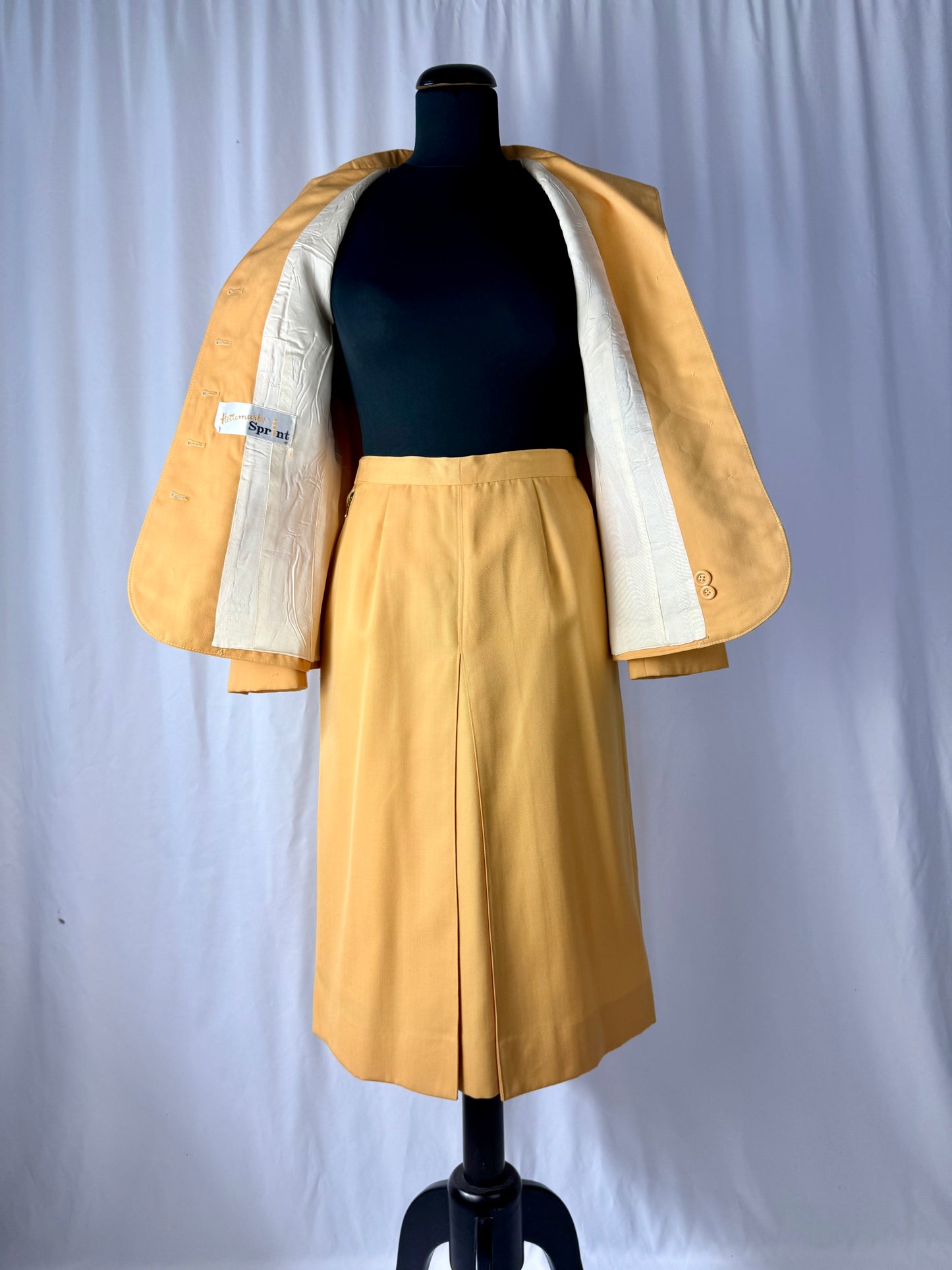 Tailleur anni ‘70 giallo ocra - TG. 40