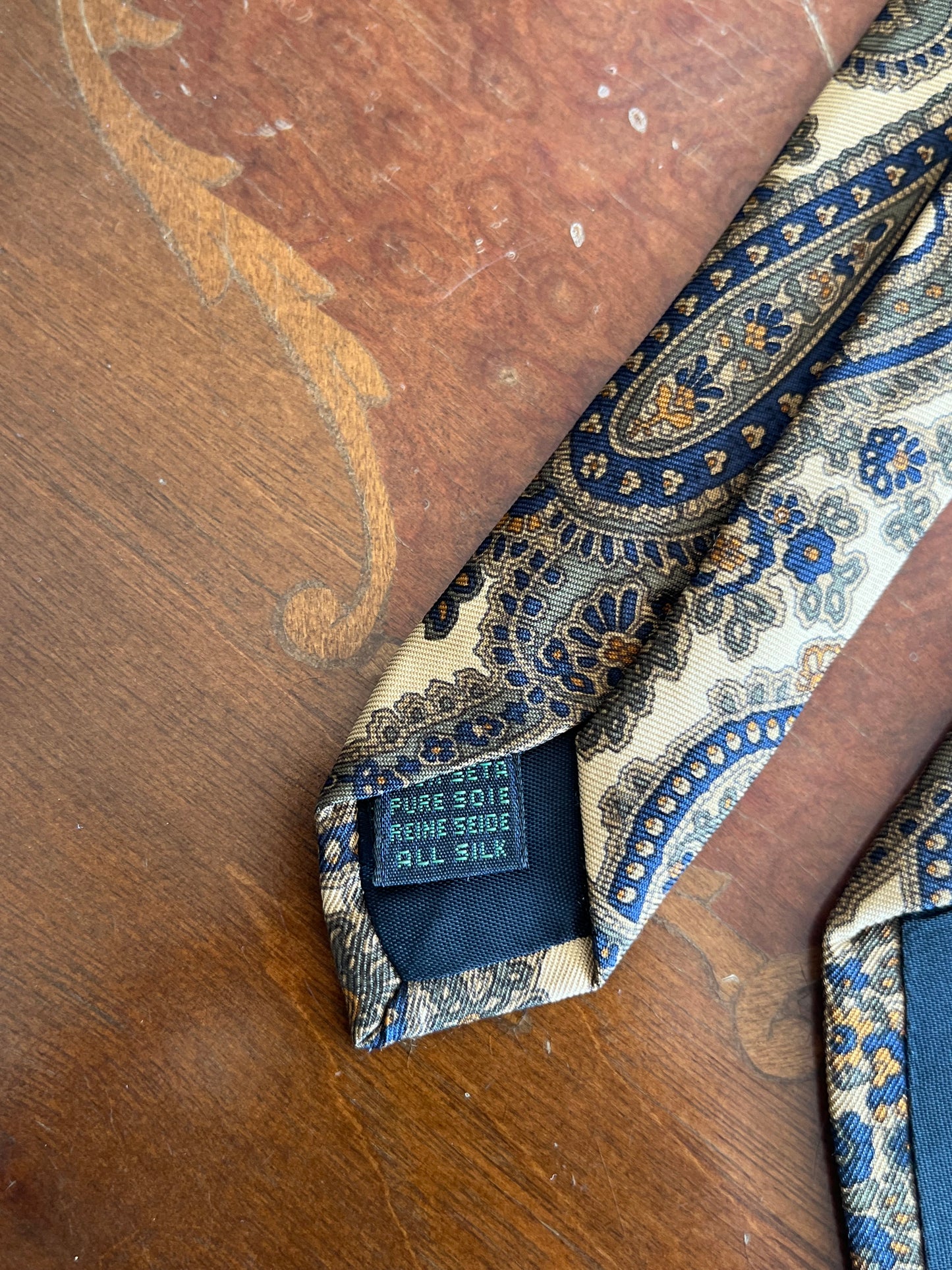 Cravatta anni ‘80 paisley