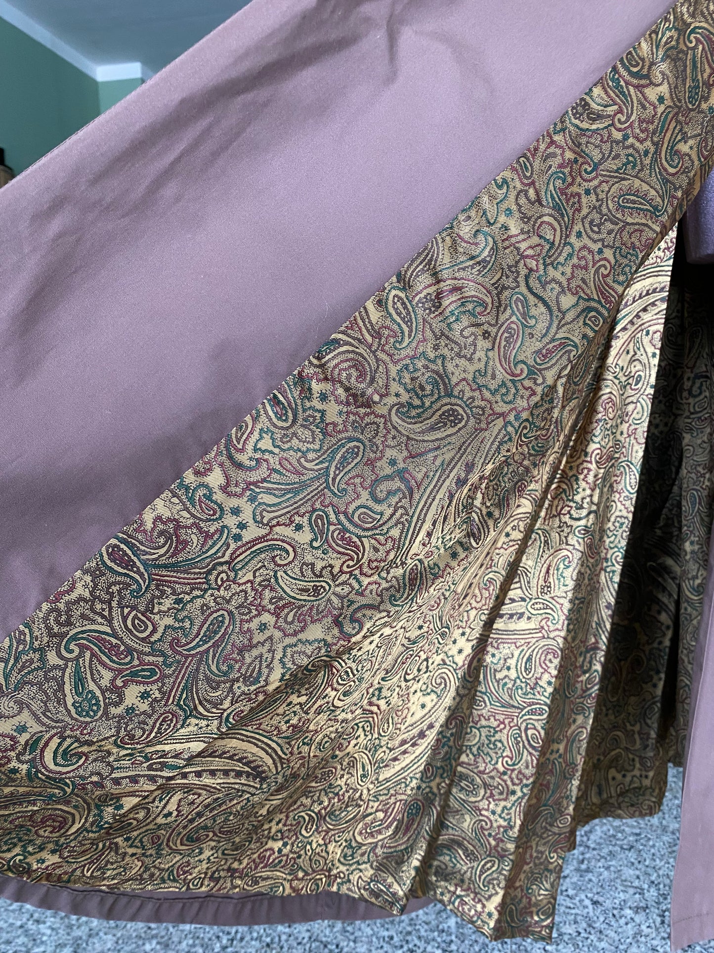 Trench Cioccolato con Sciarpa e fodera oro in Paisley - TG. 48/50/52