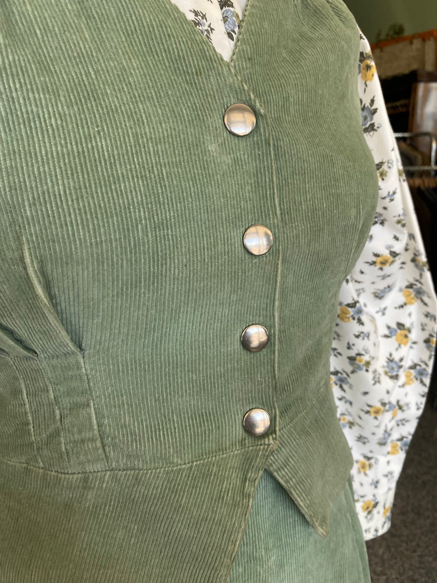 Completo gilet + gonna verde salvia - TG. 38