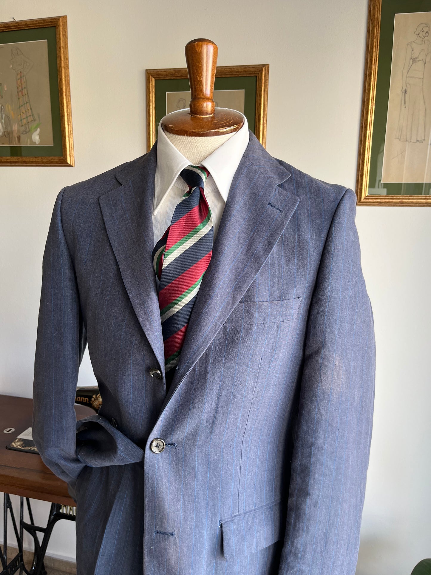 Completo gessato blu puro lino