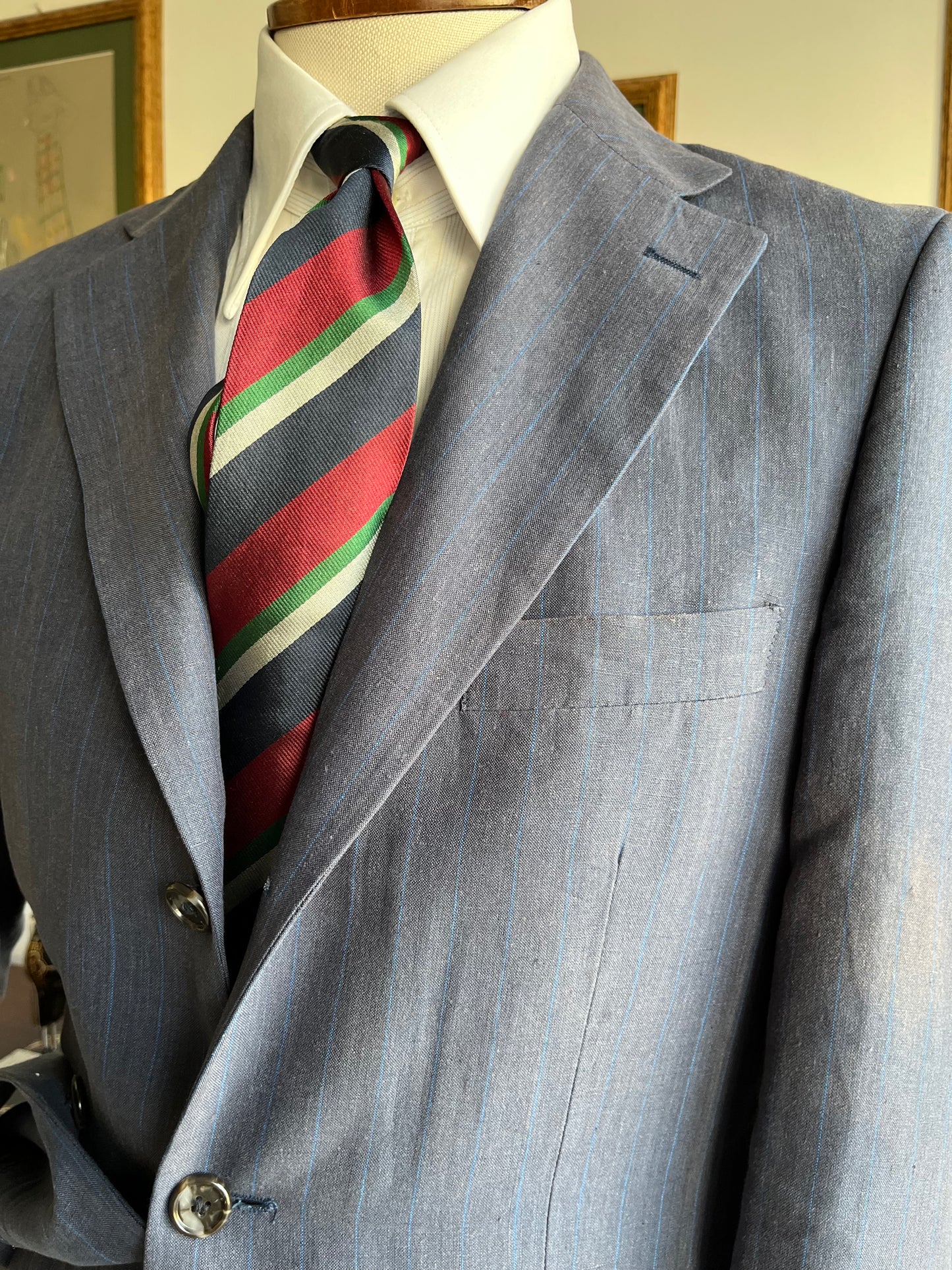 Completo gessato blu puro lino