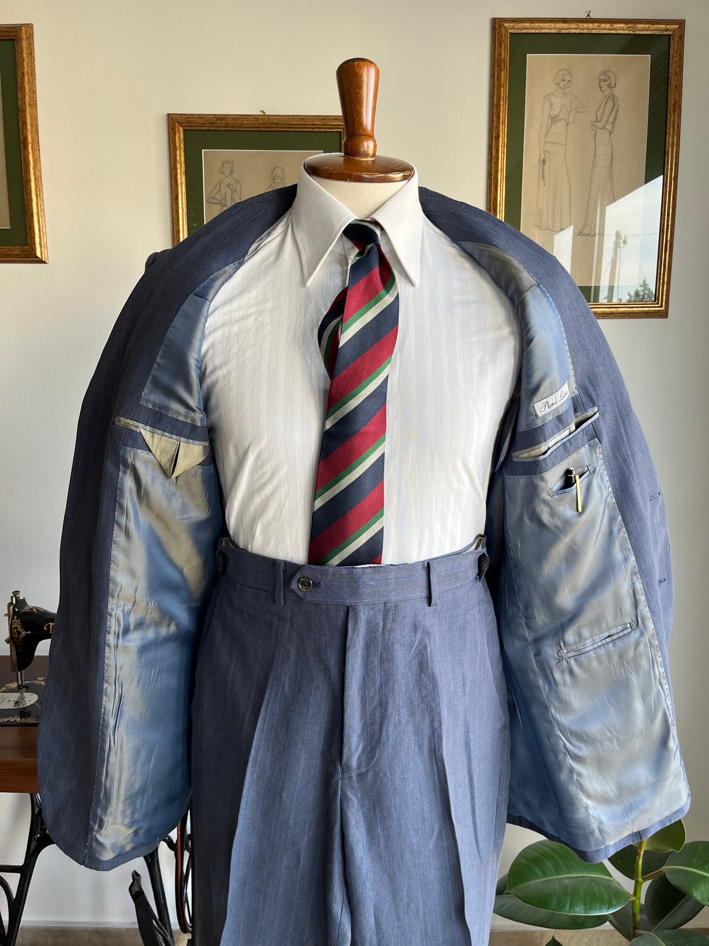 Completo gessato blu puro lino
