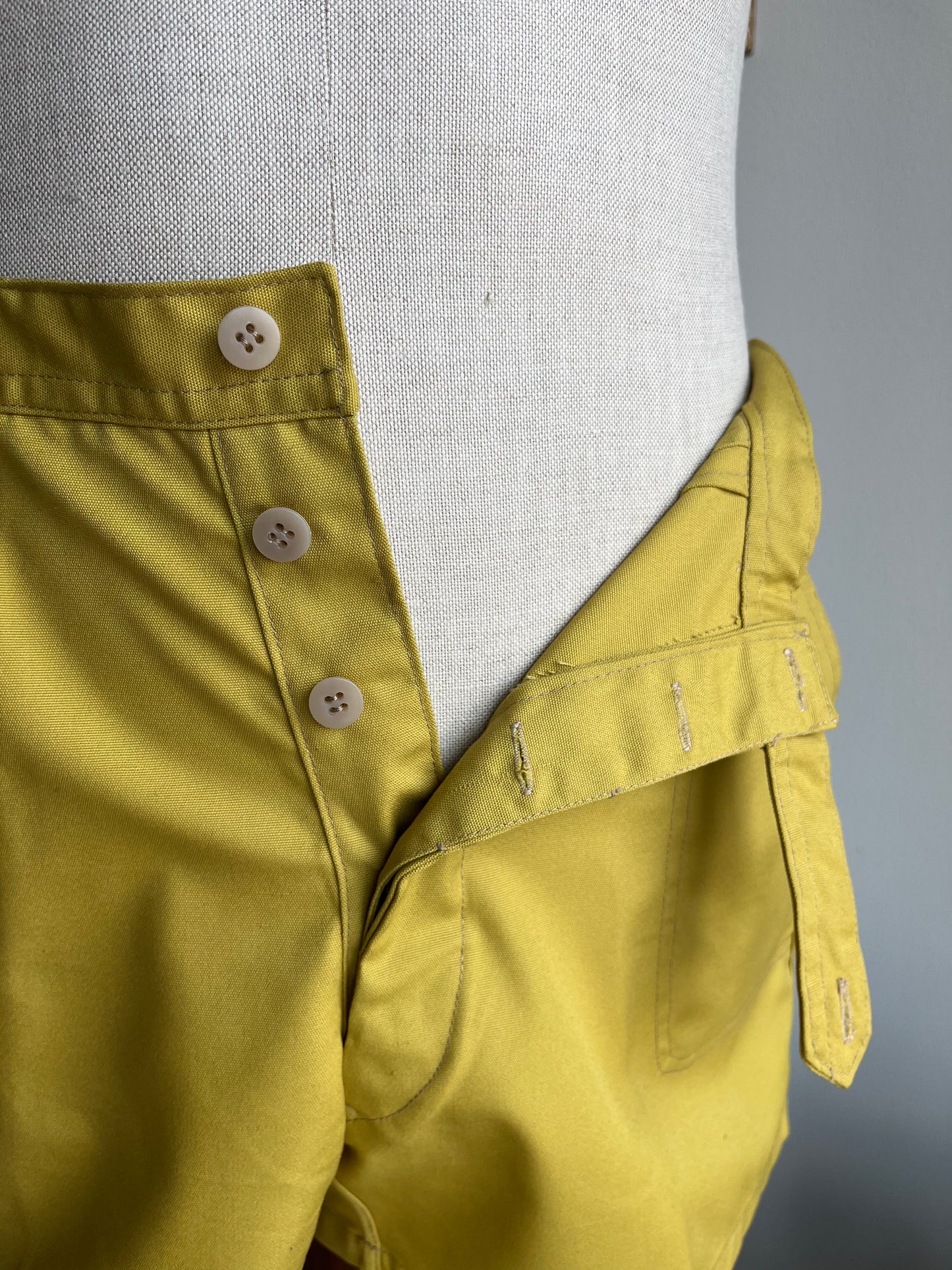 Costume anni '70 color senape tg. 46-52