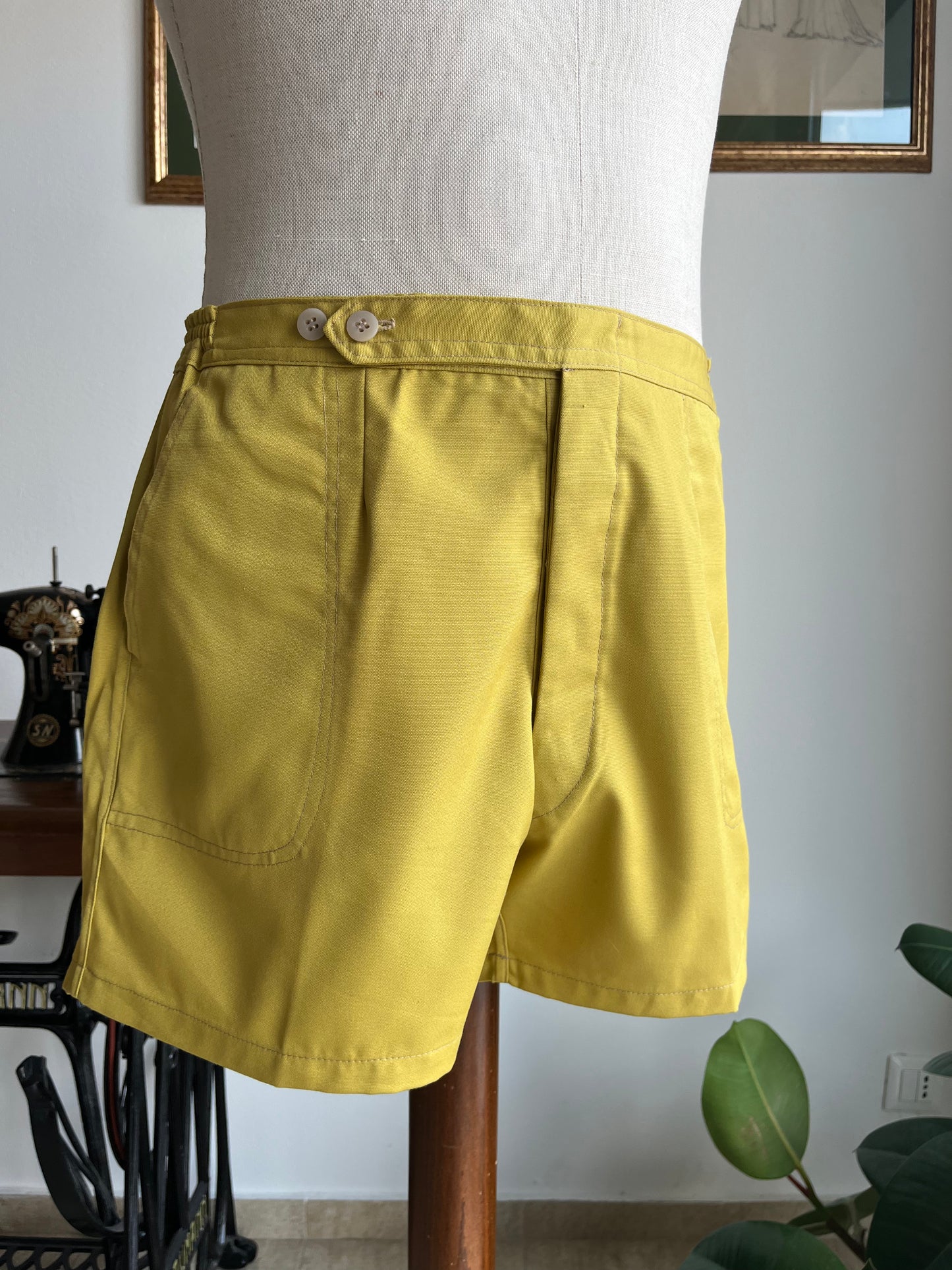 Costume anni '70 color senape tg. 46-52