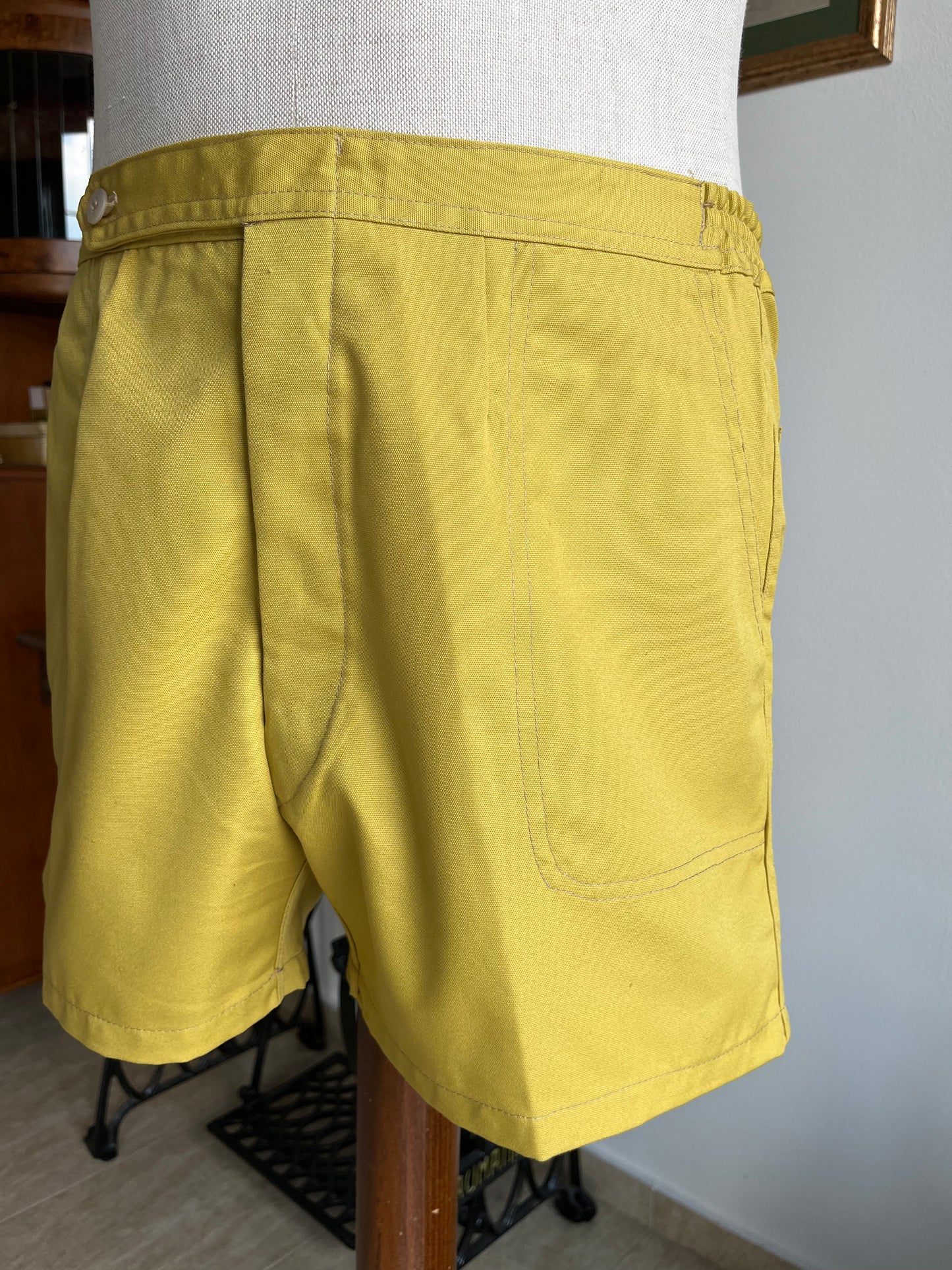 Costume anni '70 color senape tg. 46-52