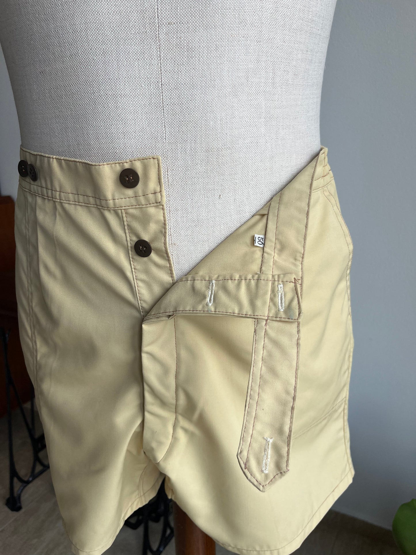 Costume anni '70 color crema tg. 48-54