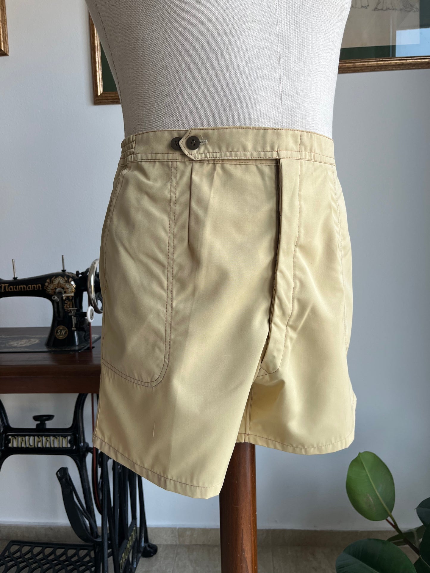 Costume anni '70 color crema tg. 48-54