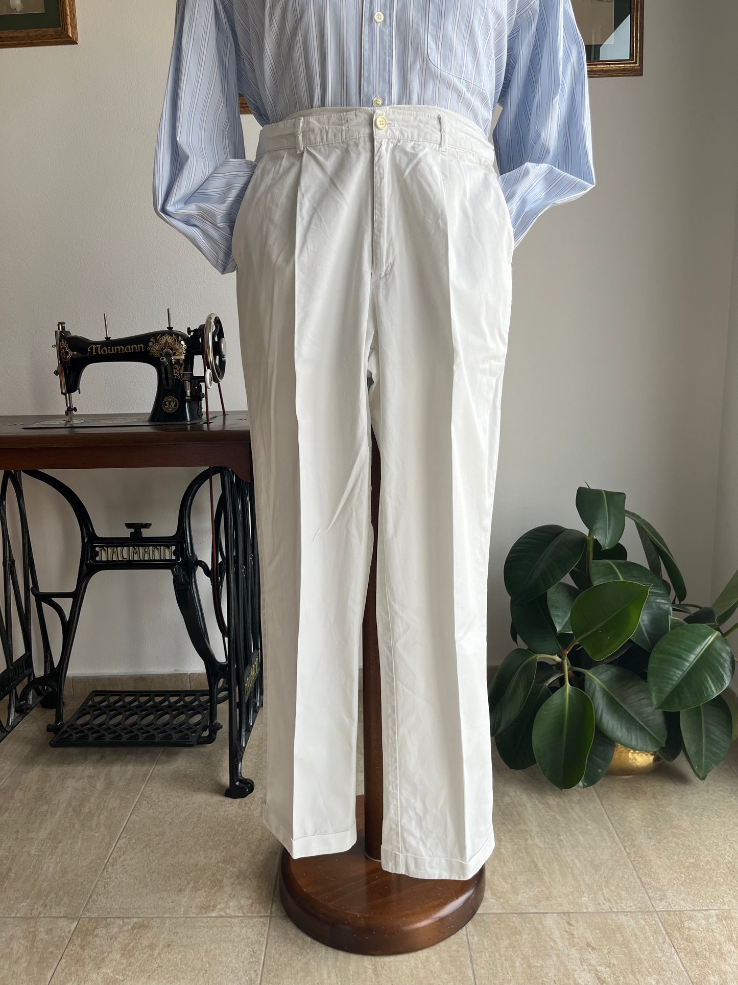 Calzoni in cotone bianchi taglia 50-52