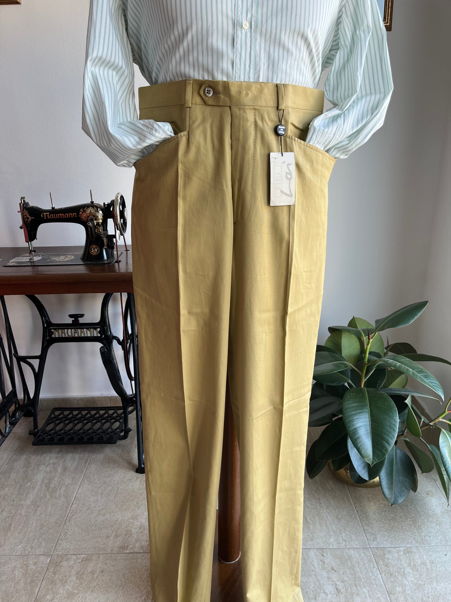 Calzoni in cotone beige tg. 50