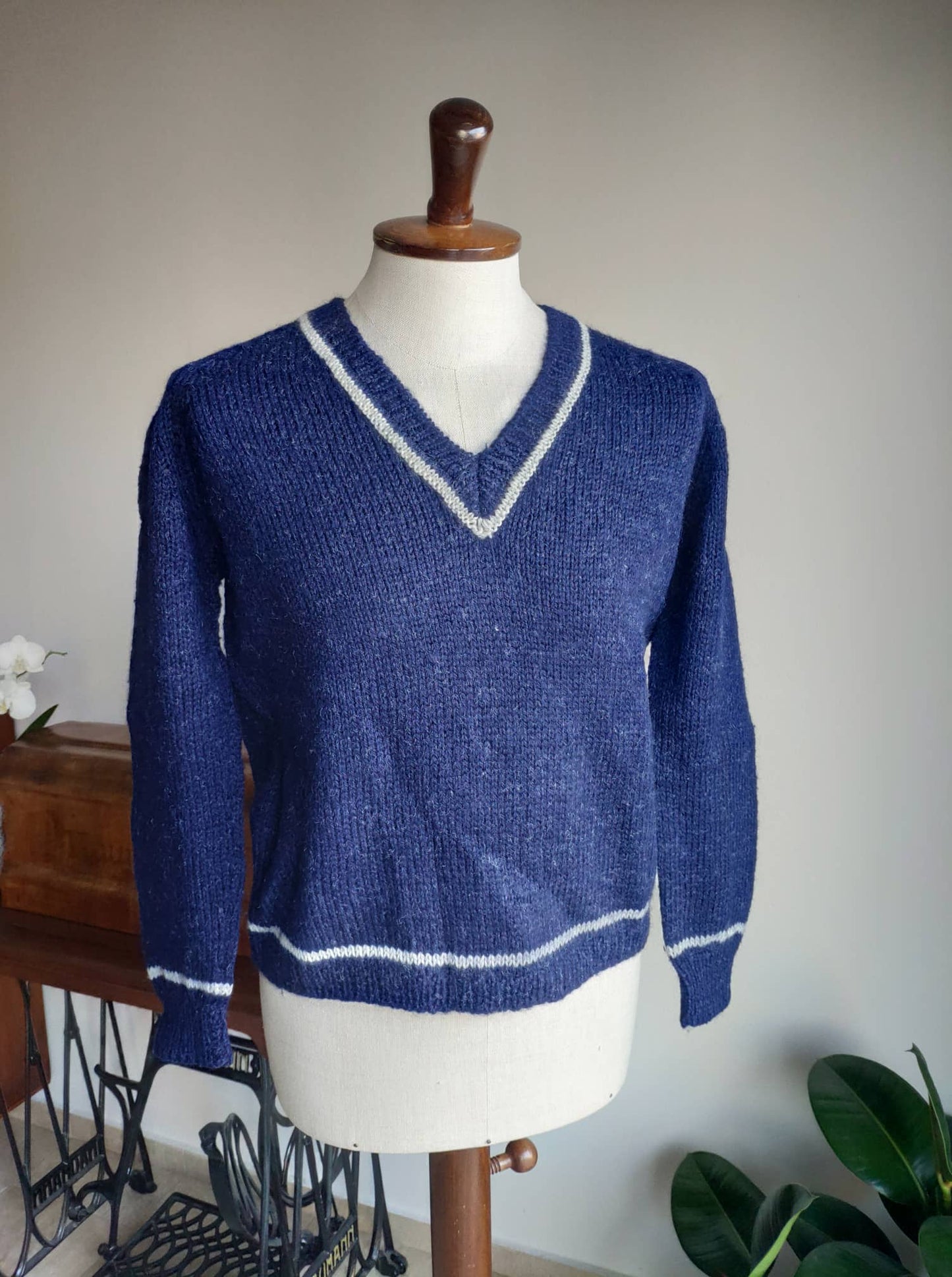 Maglione scollo a V anni '70 tg. M-L