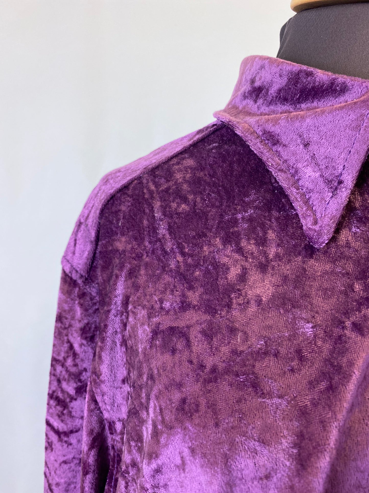 Camicia anni ‘70 viola - TG. 46/48/50