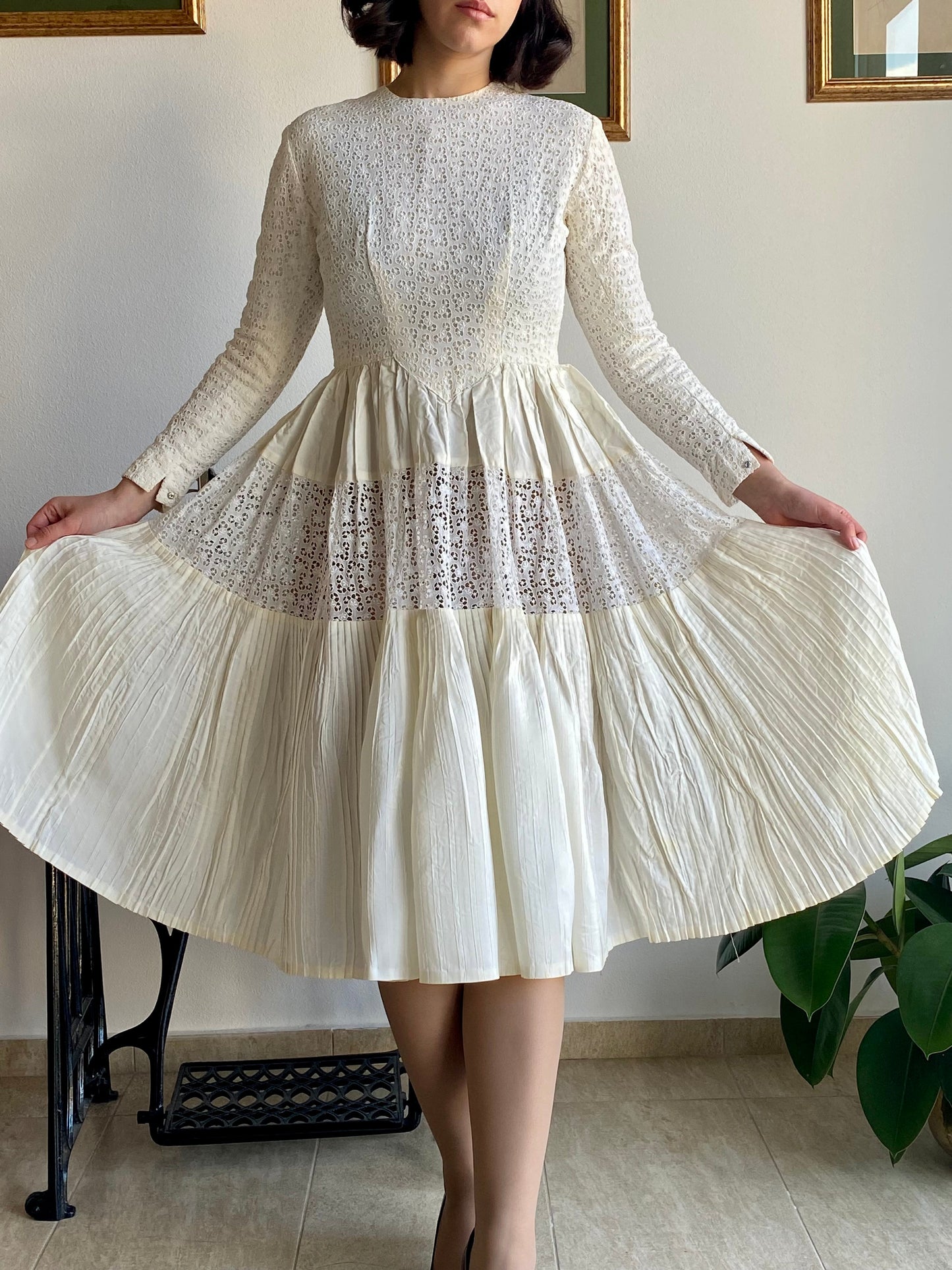 Abito anni ‘50 in pizzo - TG. 36/38