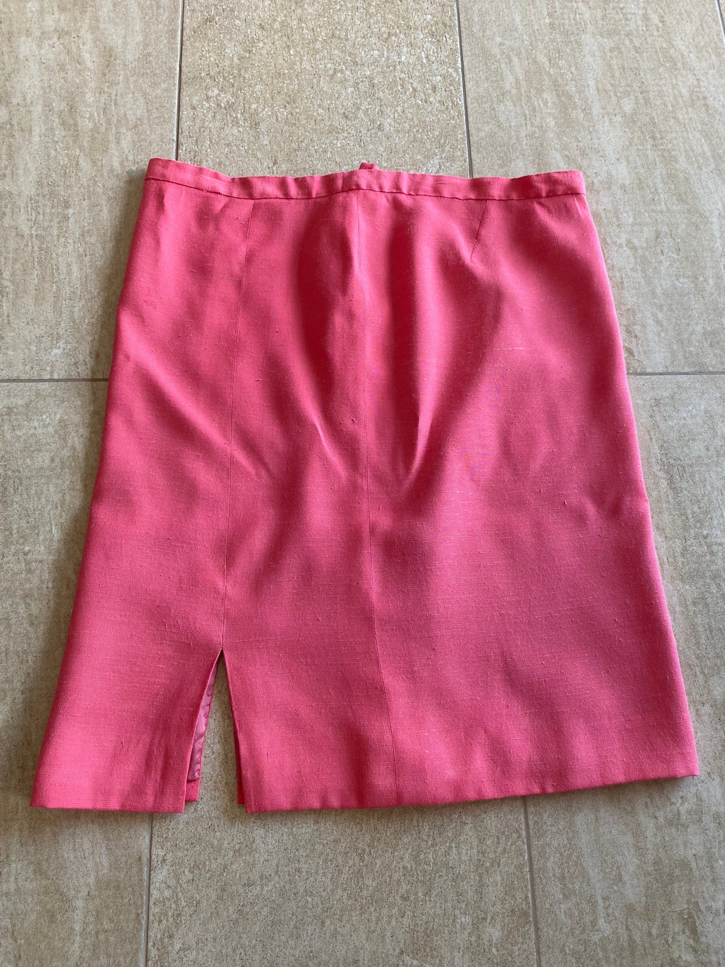 Tailleur anni ‘80 rosa bordato di nero