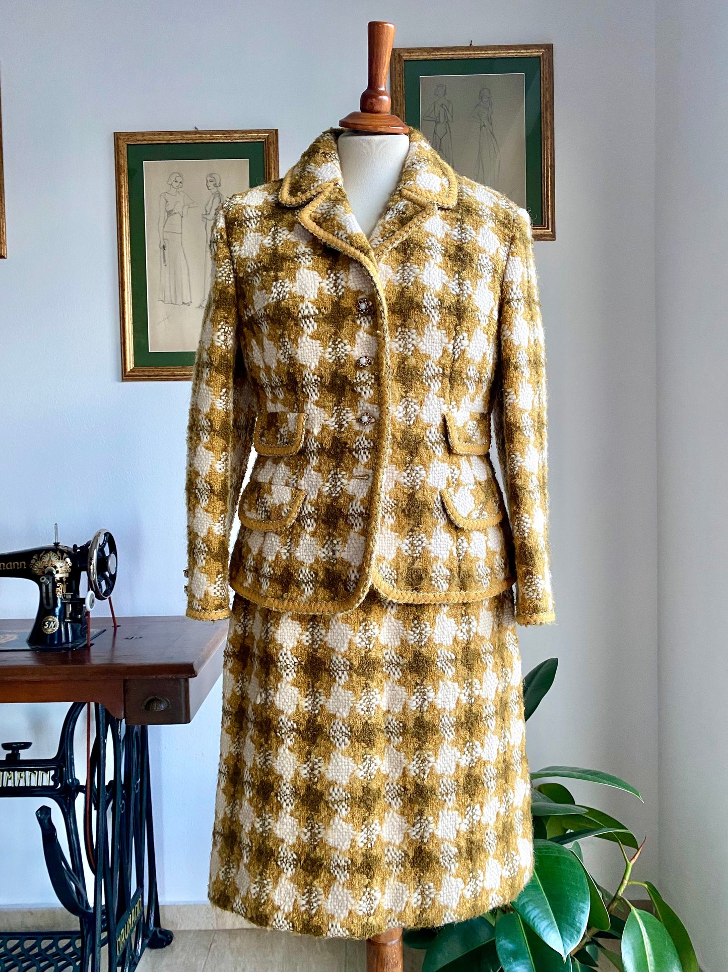 Tailleur anni ‘60 bouclé di lana - TG. 40/42