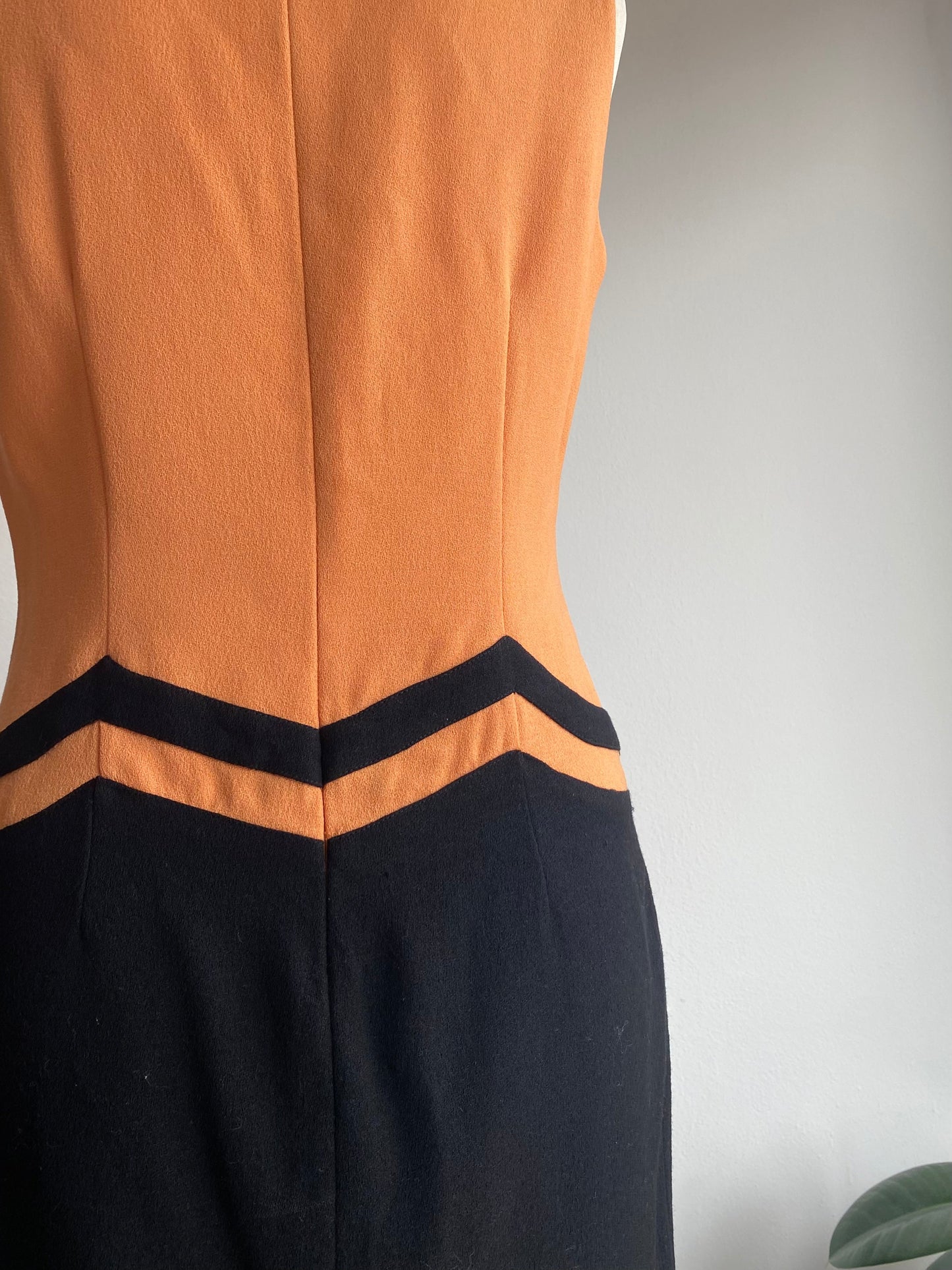 Tailleur anni ‘80 arancio e nero - TG. 42