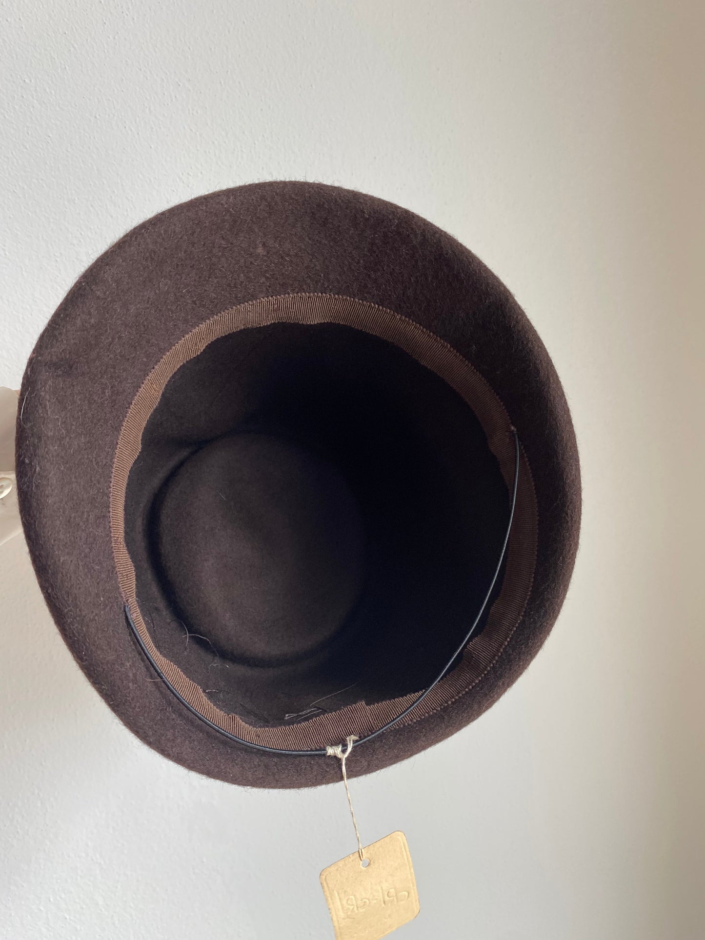 Cappello anni ‘60 marrone