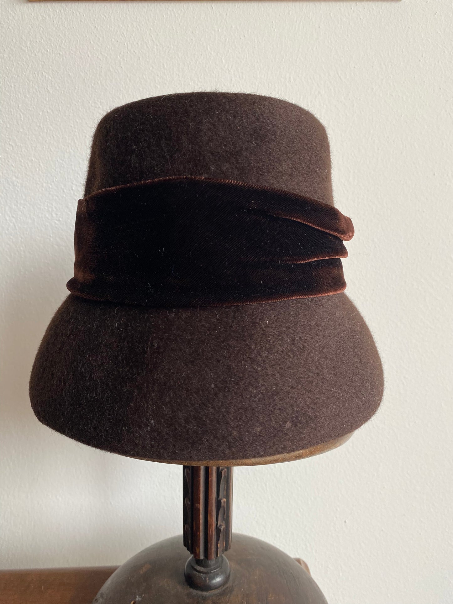 Cappello anni ‘60 marrone