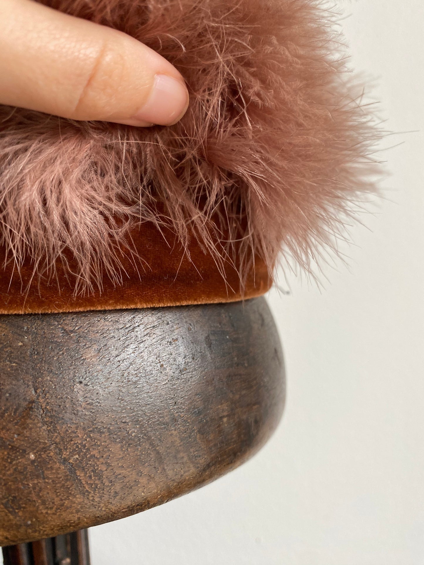 Cappello anni ‘60 piume di struzzo