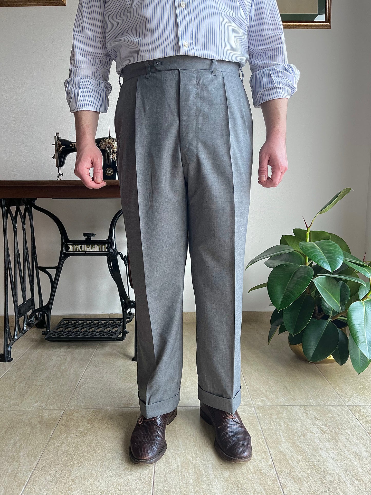 Calzoni sartoriali estivi grigio chiaro