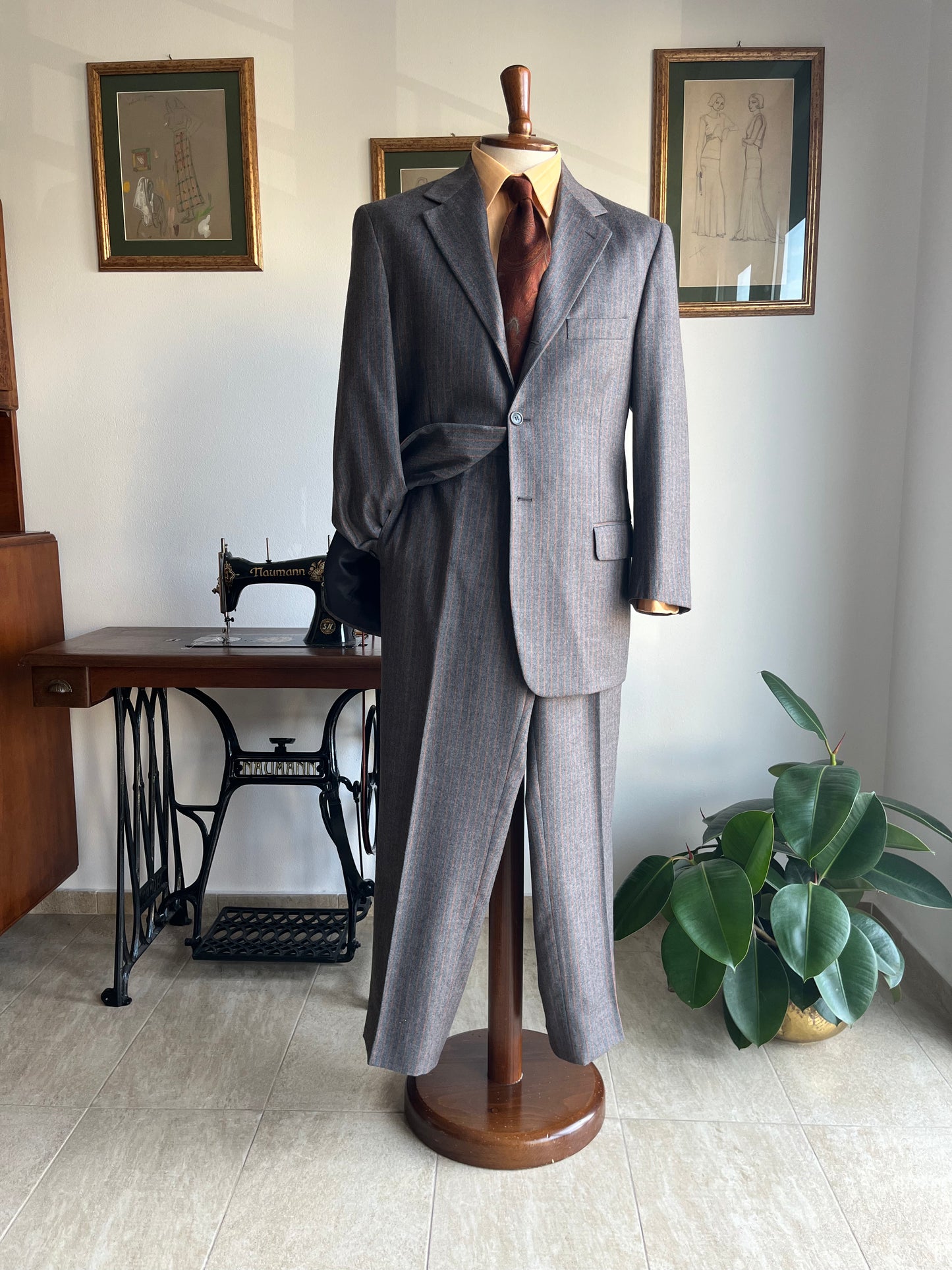 Completo gessato arancio anni '90