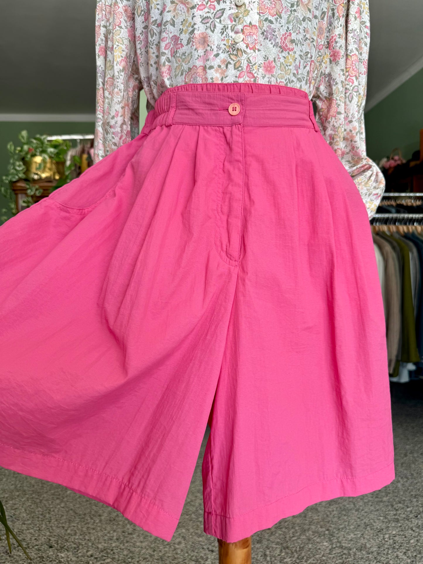 Pantaloni corti a vita alta rosa - TG. 46