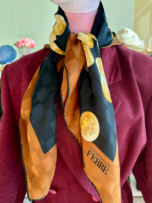 Foulard in seta Gianfranco Ferré