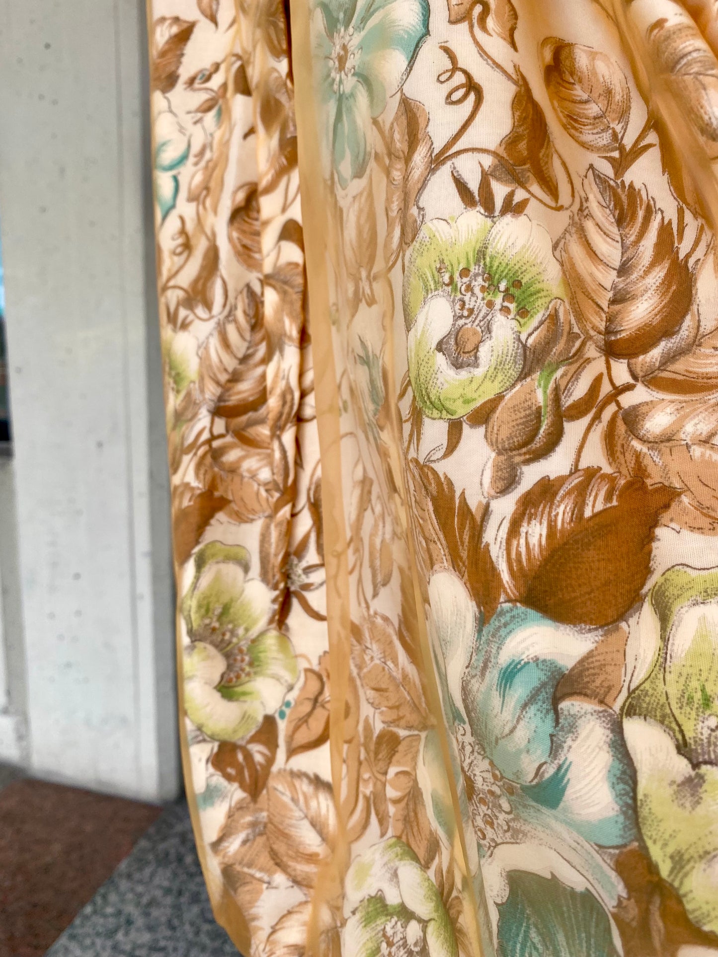 Raffinato abito anni '50 con organza floreale - TG. 38/40