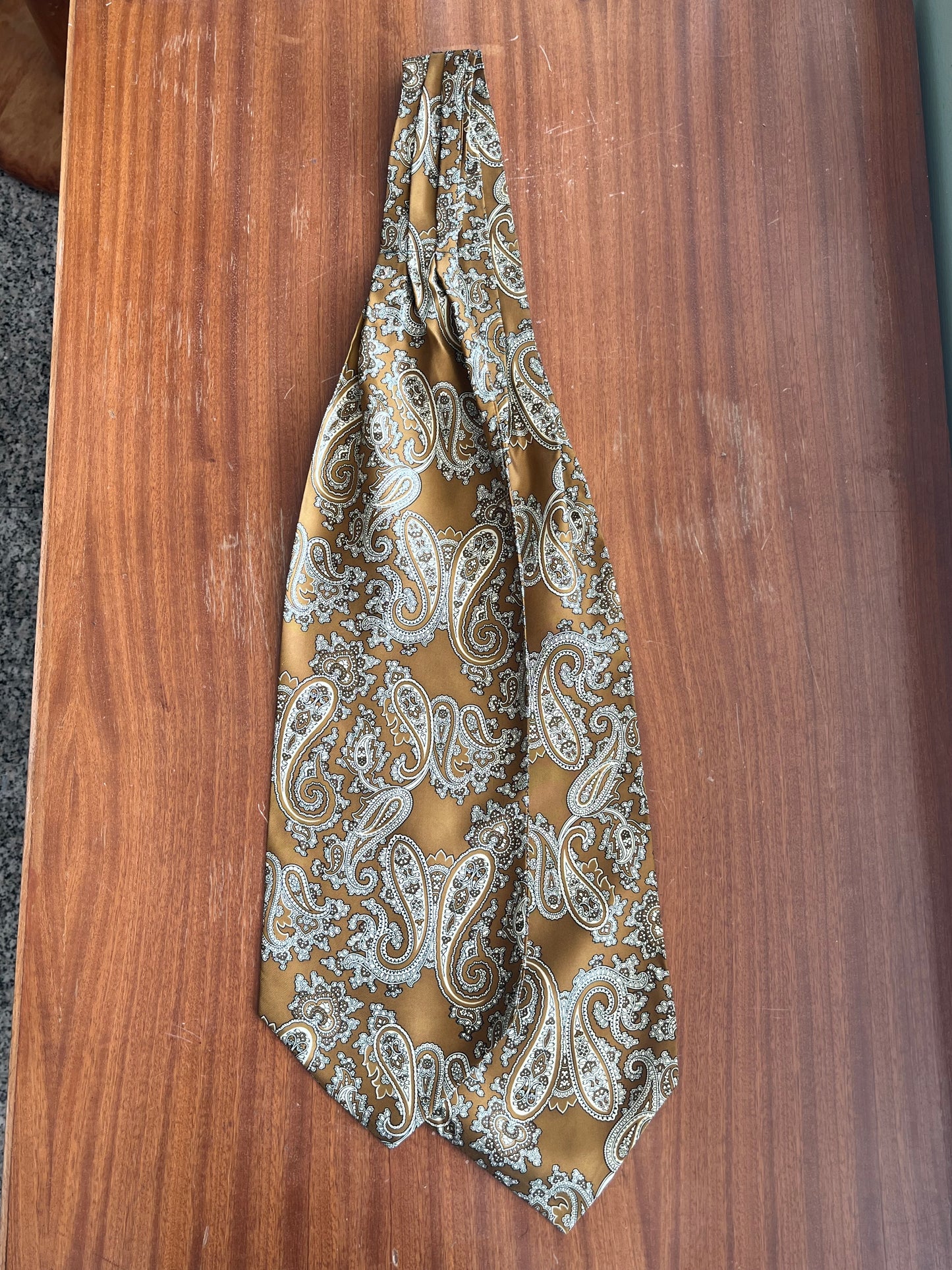 Ascot seta paisley